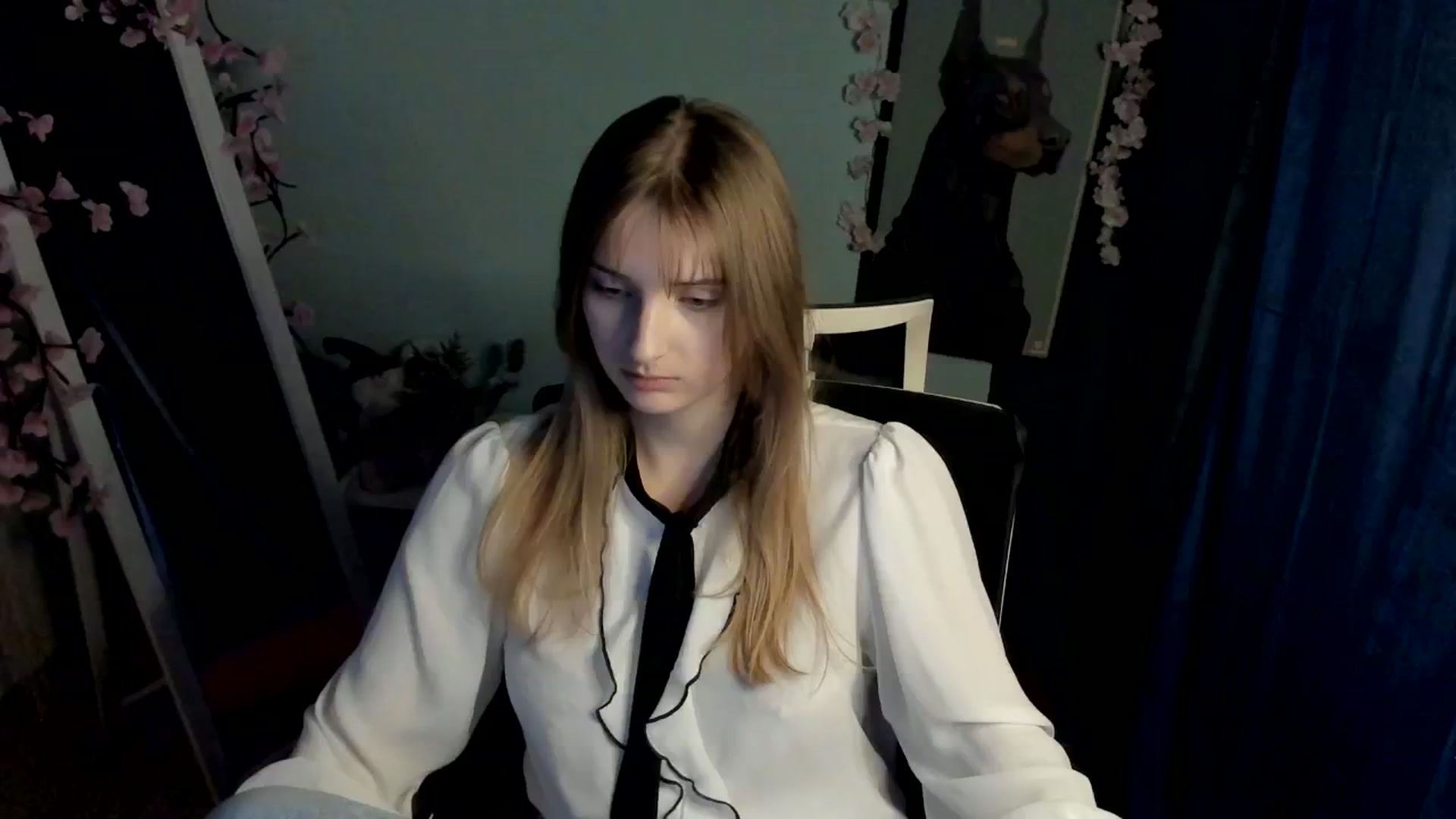 Gallery image thumbnail from Lisa_Star_'s myfreecams stream on, 12/29/2025, 13:37 image 14 of 20