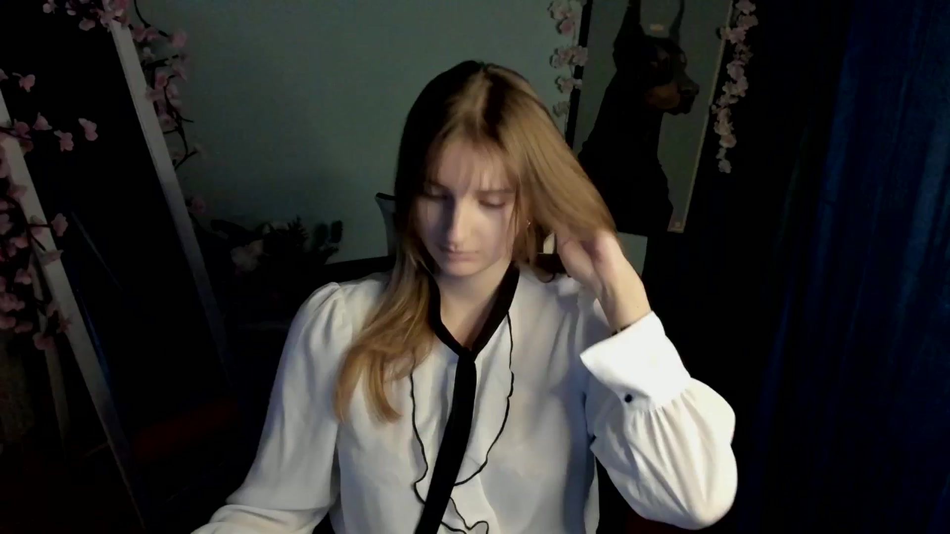 Gallery image thumbnail from Lisa_Star_'s myfreecams stream on, 12/29/2025, 13:37 image 4 of 20