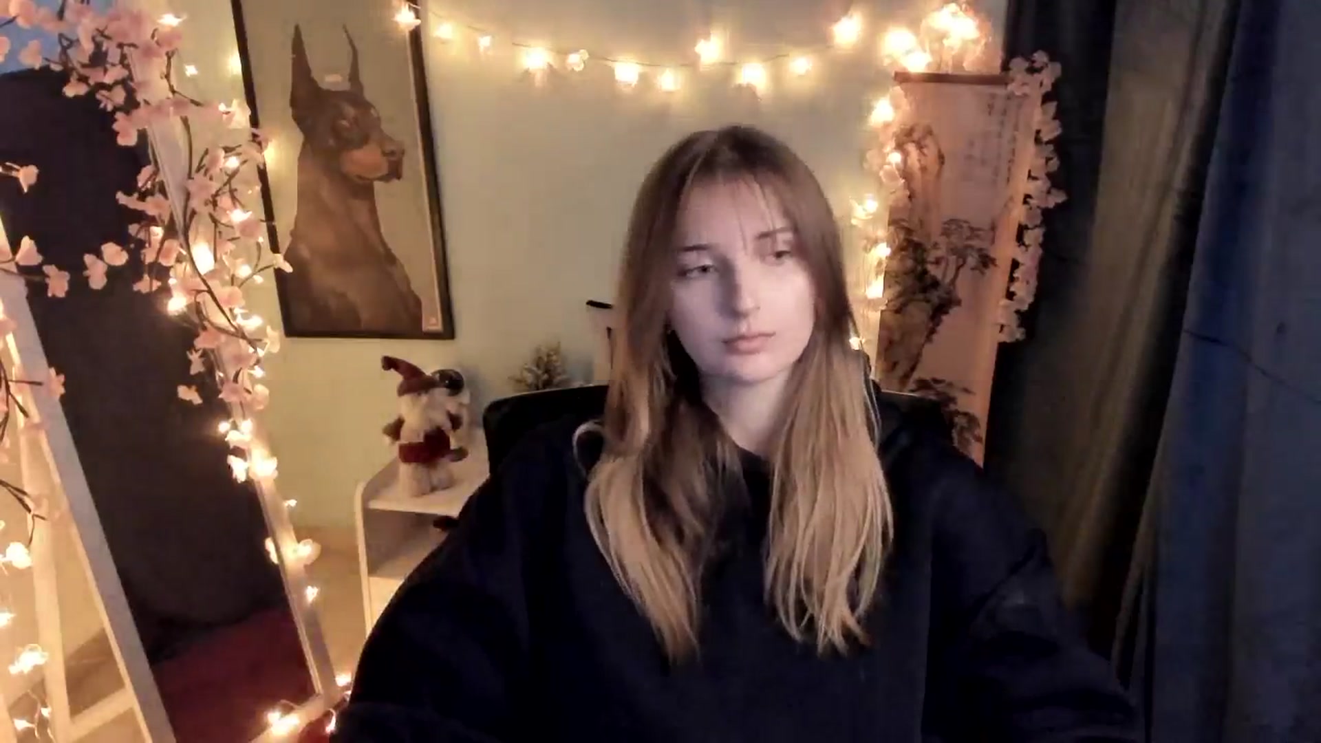 Gallery image thumbnail from Lisa_Star_'s myfreecams stream on, 02/02/2026, 14:11 image 14 of 20