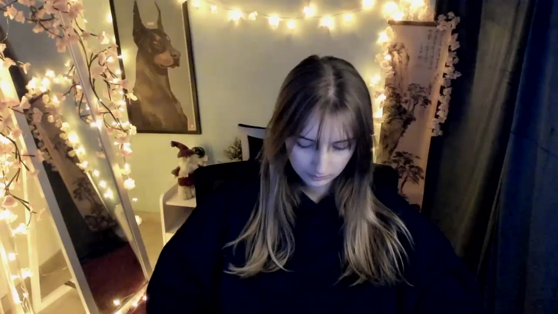 Gallery image thumbnail from Lisa_Star_'s myfreecams stream on, 02/03/2026, 14:17 image 17 of 20