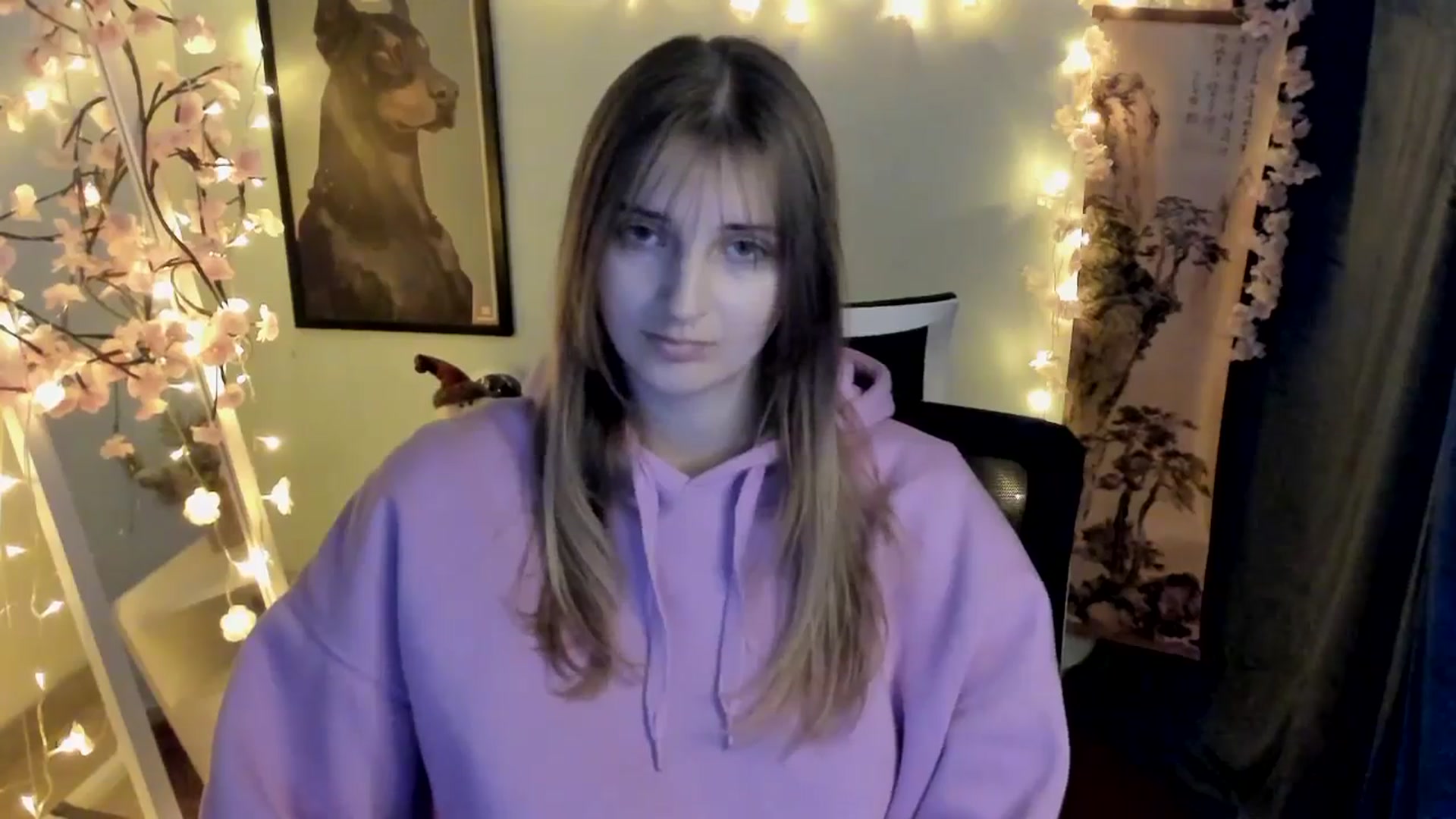 Gallery image thumbnail from Lisa_Star_'s myfreecams stream on, 02/04/2026, 14:00 image 16 of 20