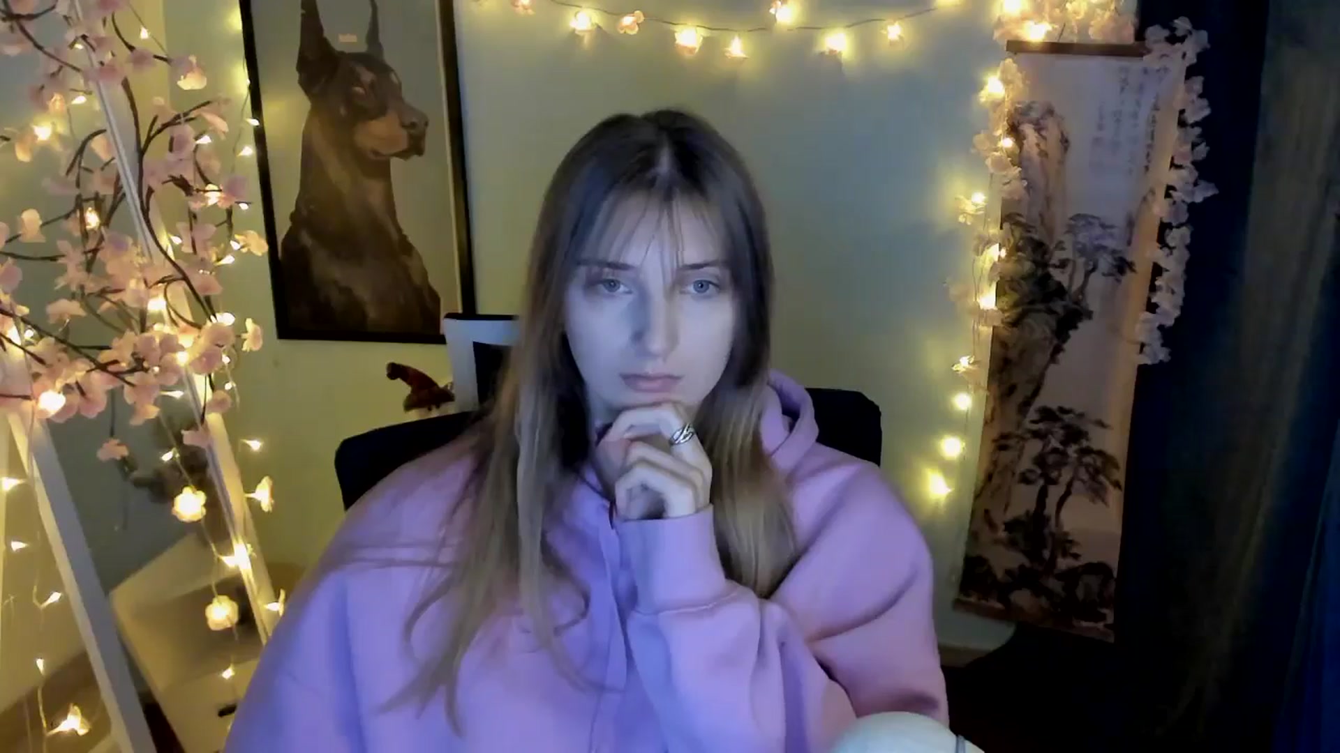 Gallery image thumbnail from Lisa_Star_'s myfreecams stream on, 02/04/2026, 14:00 image 3 of 20
