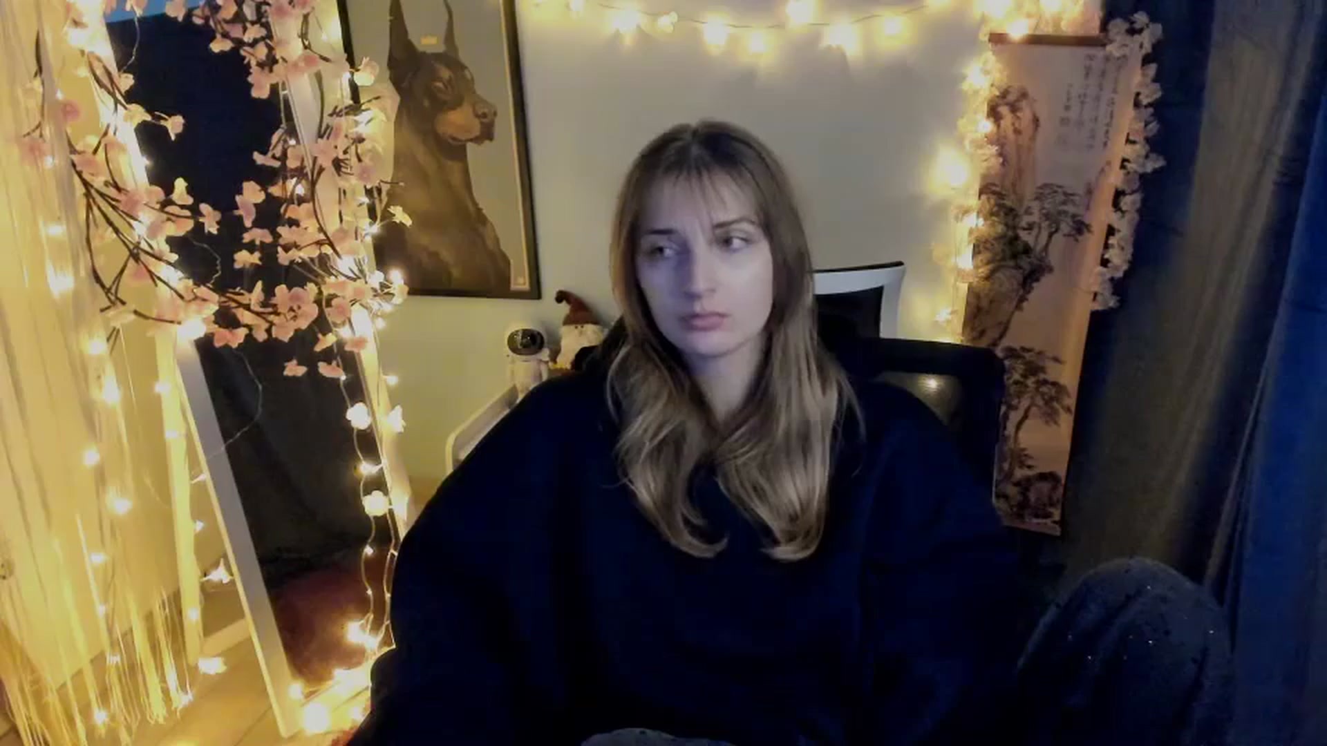 Gallery image thumbnail from Lisa_Star_'s myfreecams stream on, 02/05/2026, 16:18 image 15 of 20