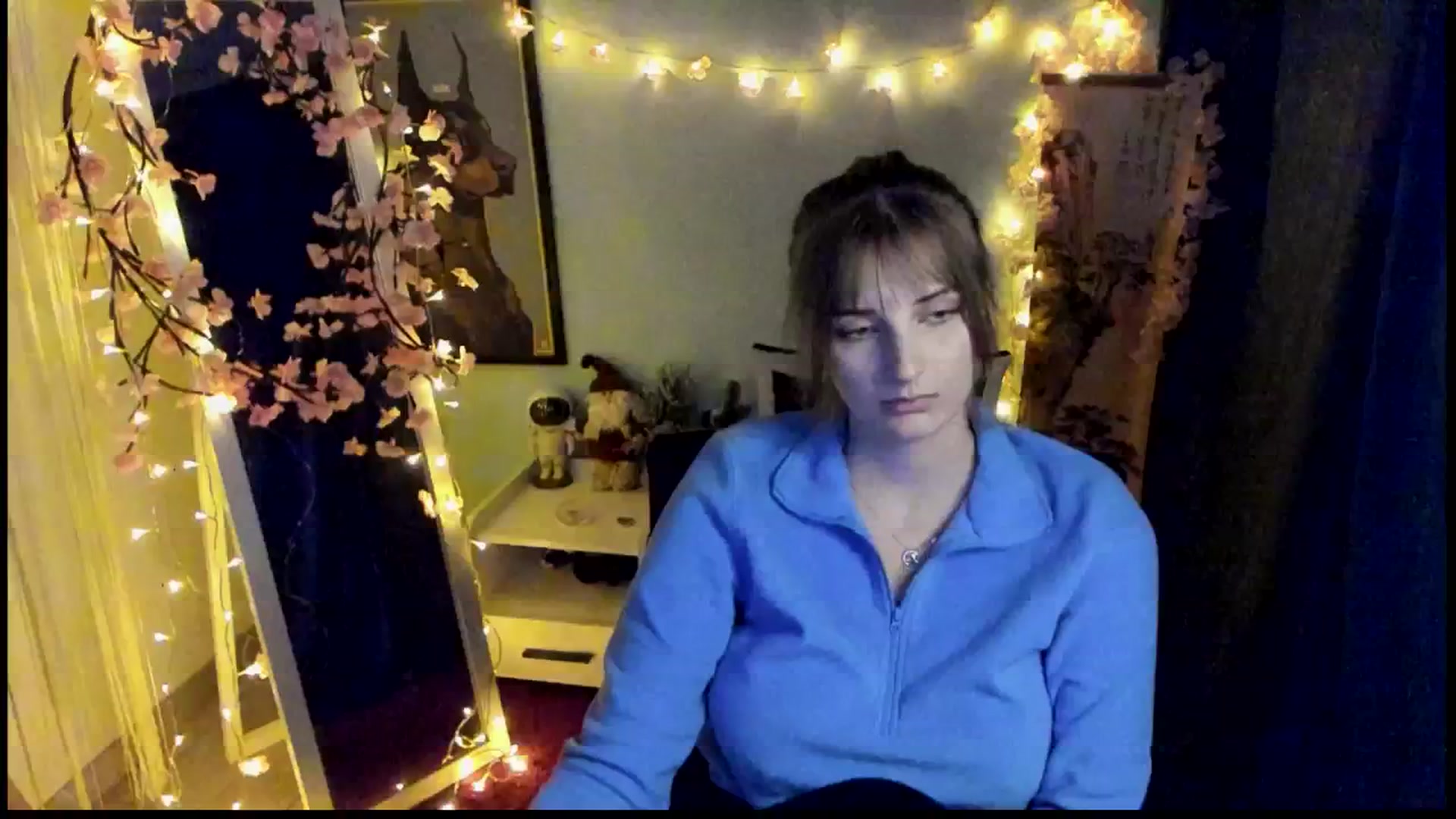 Gallery image thumbnail from Lisa_Star_'s myfreecams stream on, 02/09/2026, 16:15 image 14 of 20