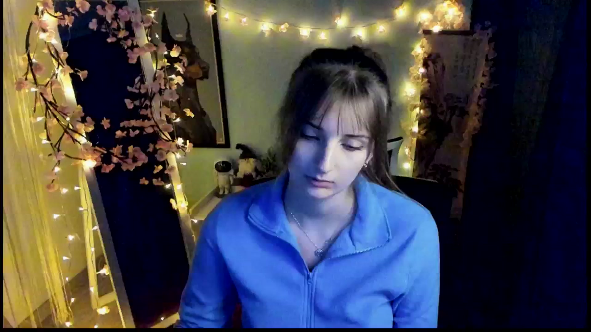 Gallery image thumbnail from Lisa_Star_'s myfreecams stream on, 02/09/2026, 16:15 image 18 of 20