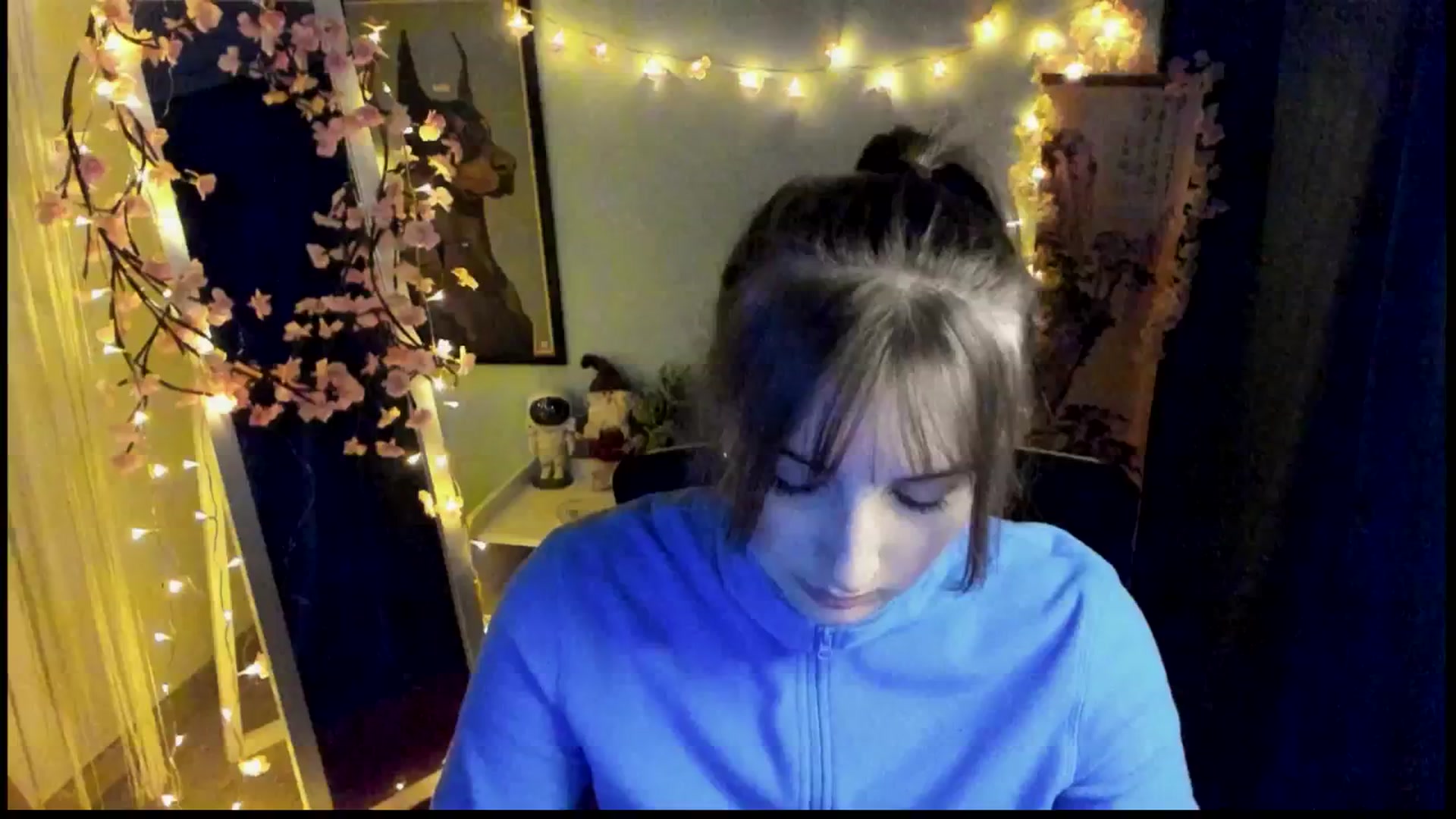 Gallery image thumbnail from Lisa_Star_'s myfreecams stream on, 02/09/2026, 16:15 image 3 of 20