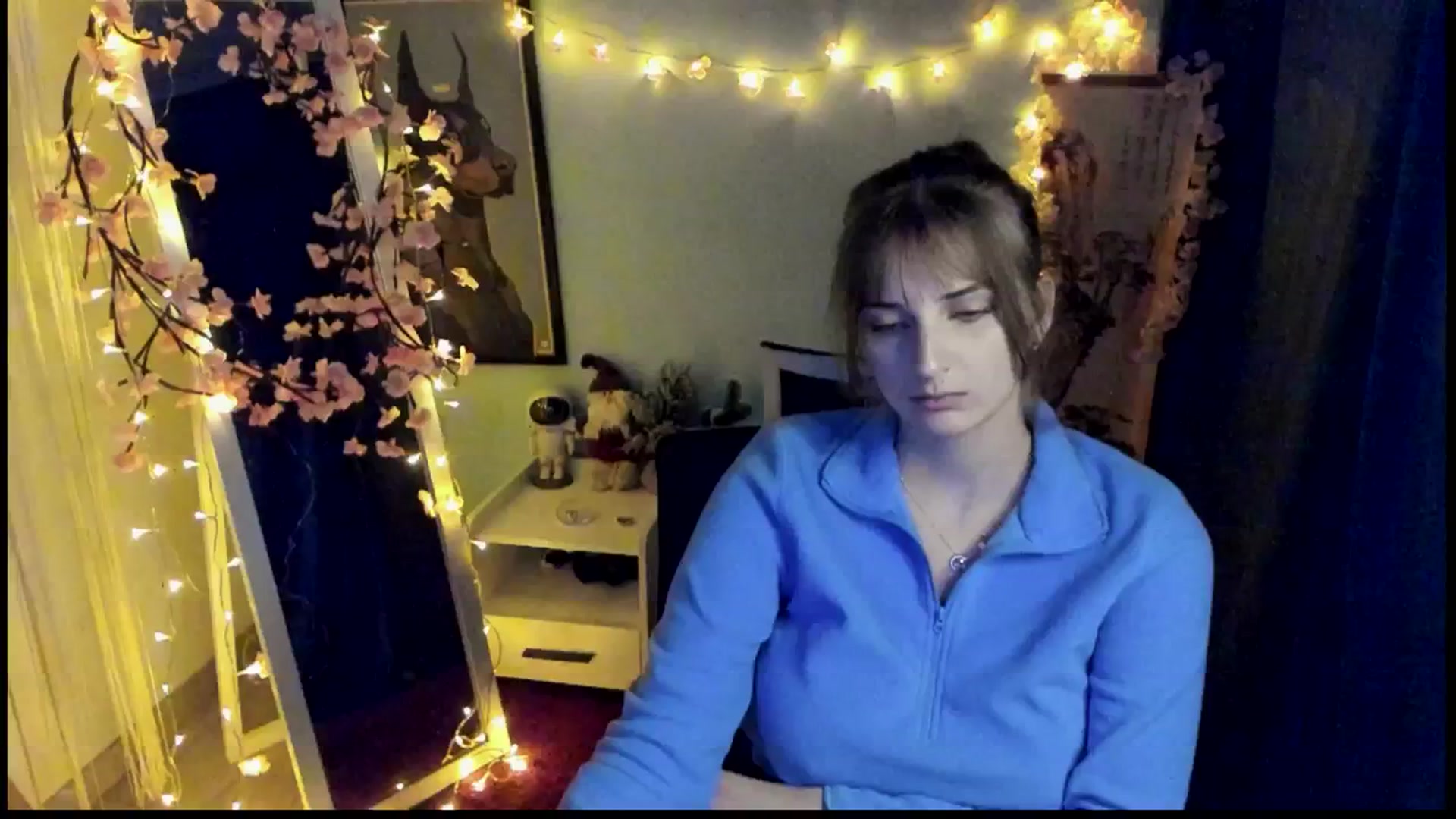 Gallery image thumbnail from Lisa_Star_'s myfreecams stream on, 02/09/2026, 16:15 image 12 of 20