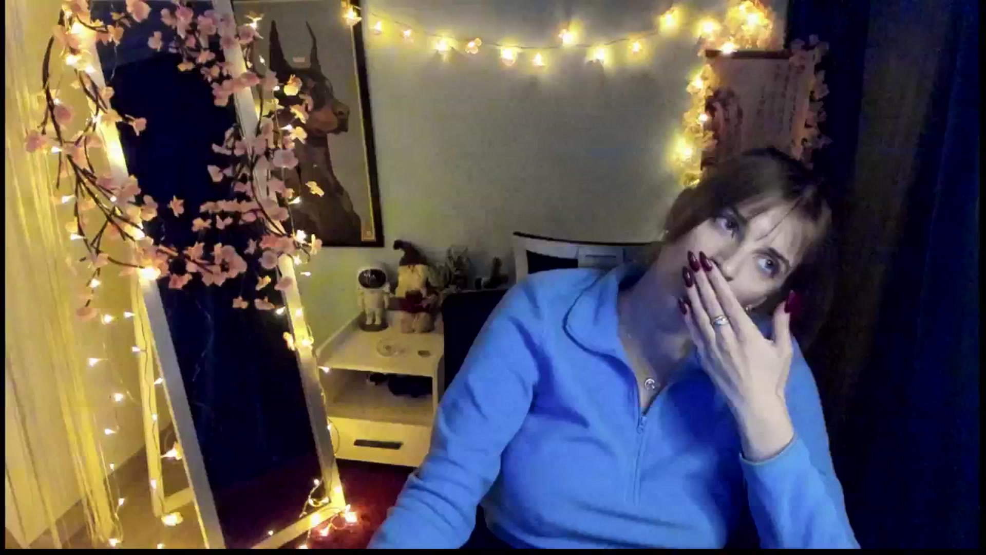Gallery image thumbnail from Lisa_Star_'s myfreecams stream on, 02/09/2026, 16:15 image 16 of 20