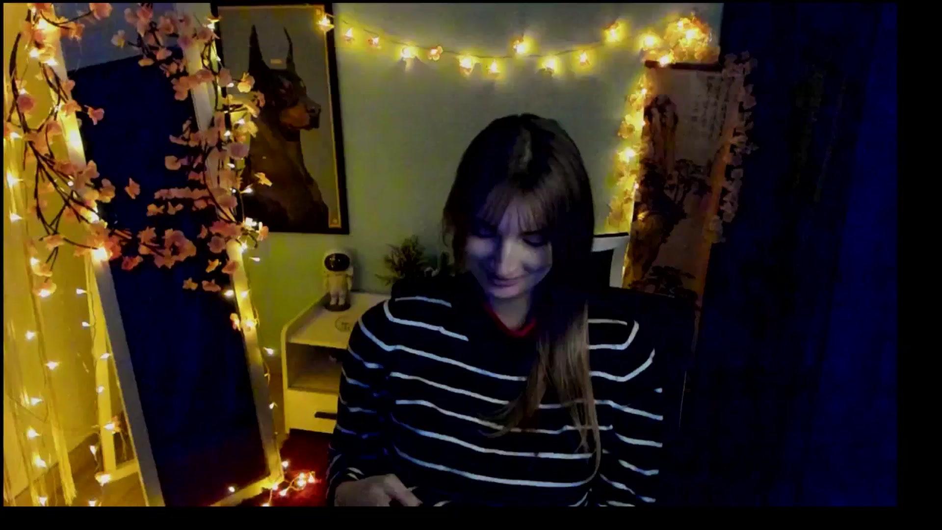Gallery image thumbnail from Lisa_Star_'s myfreecams stream on, 02/18/2026, 17:13 image 6 of 20