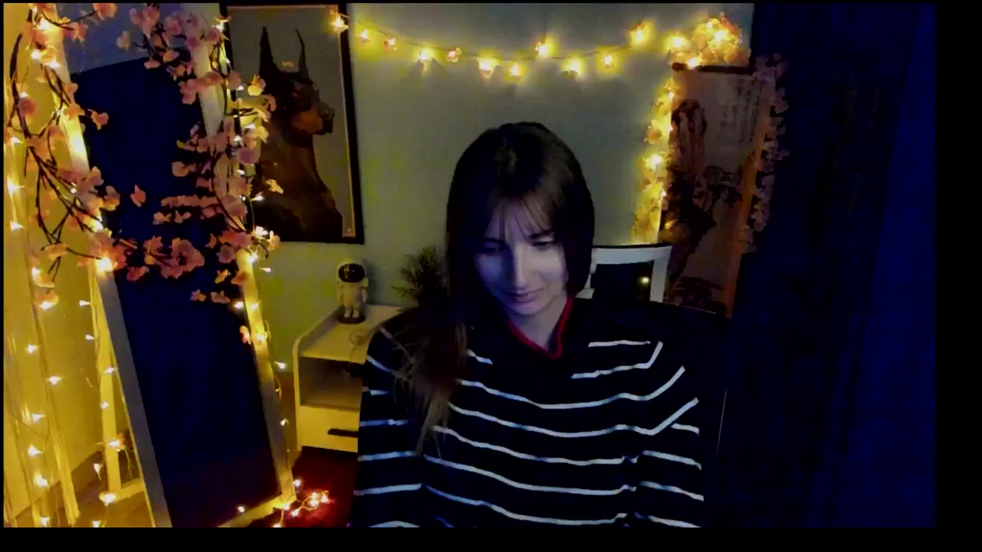 Gallery image thumbnail from Lisa_Star_'s myfreecams stream on, 02/18/2026, 17:13 image 14 of 20