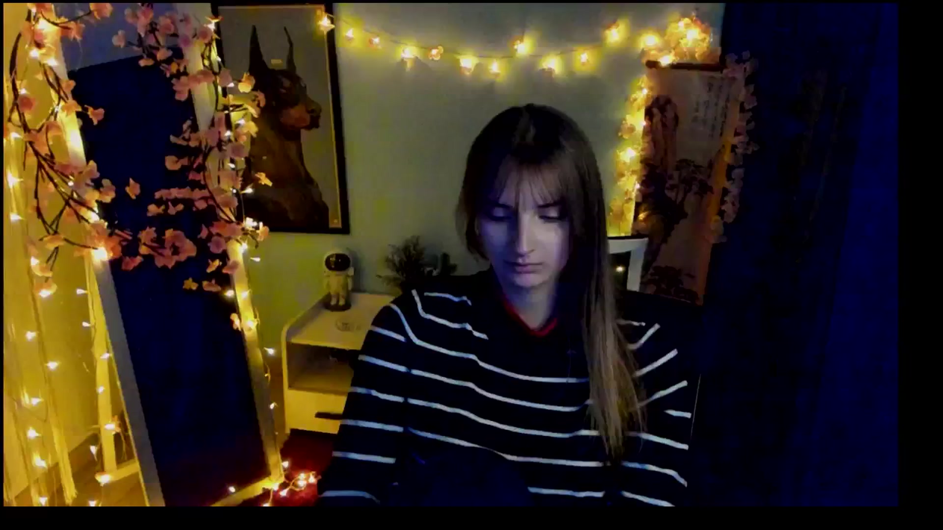 Gallery image thumbnail from Lisa_Star_'s myfreecams stream on, 02/18/2026, 17:13 image 12 of 20