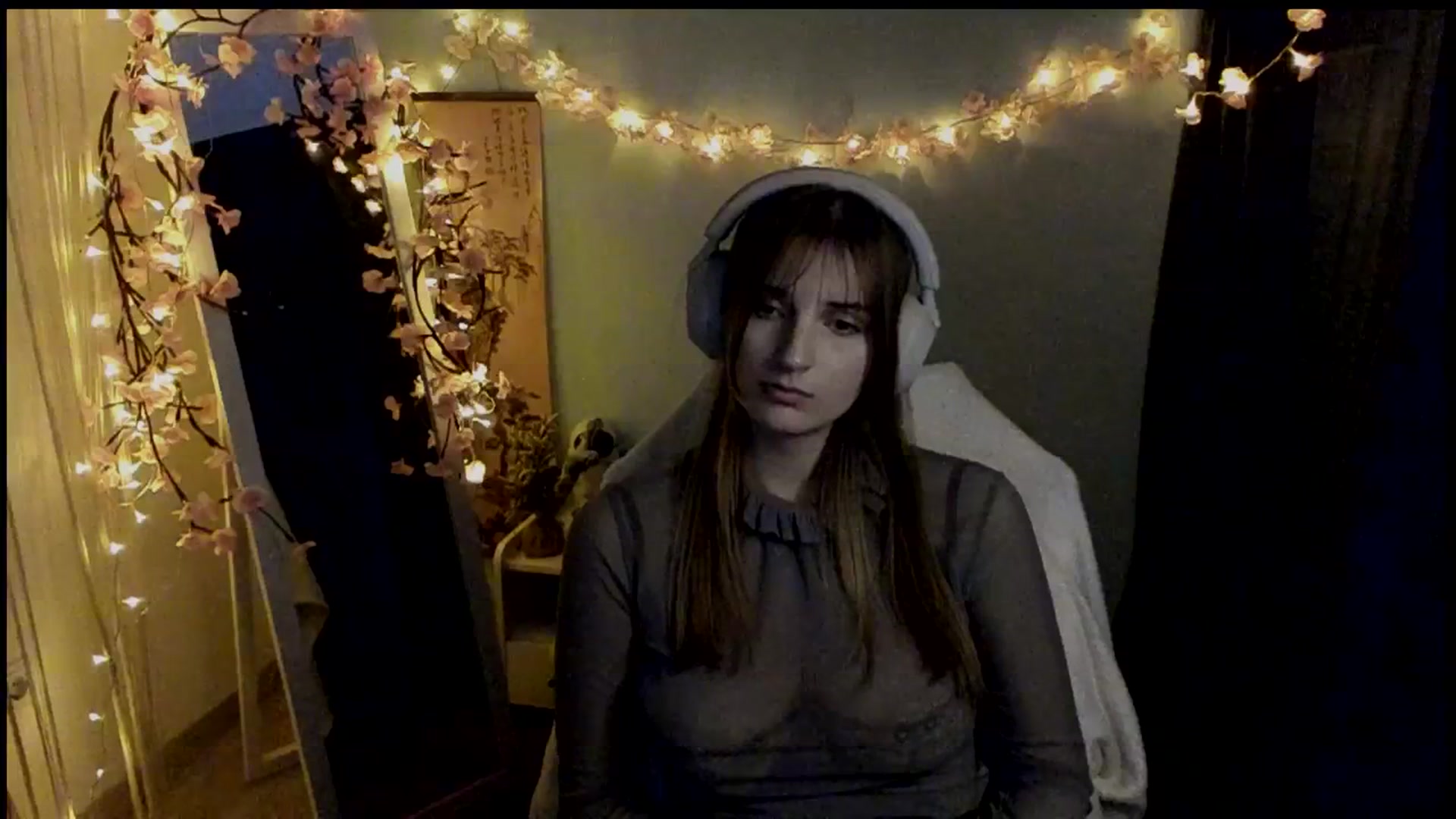Gallery image thumbnail from Lisa_Star_'s myfreecams stream on, 03/06/2026, 17:05 image 11 of 20