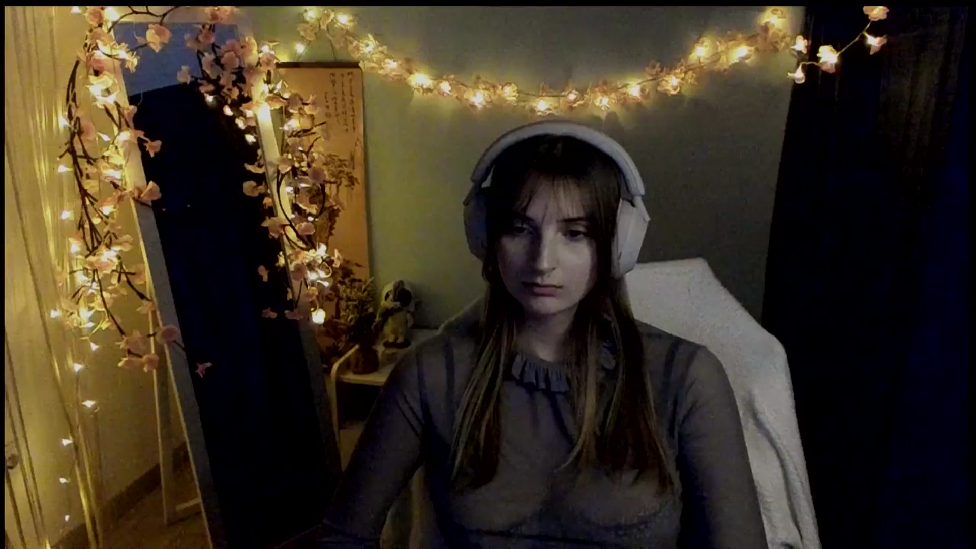 Gallery image thumbnail from Lisa_Star_'s myfreecams stream on, 03/06/2026, 17:05 image 3 of 20
