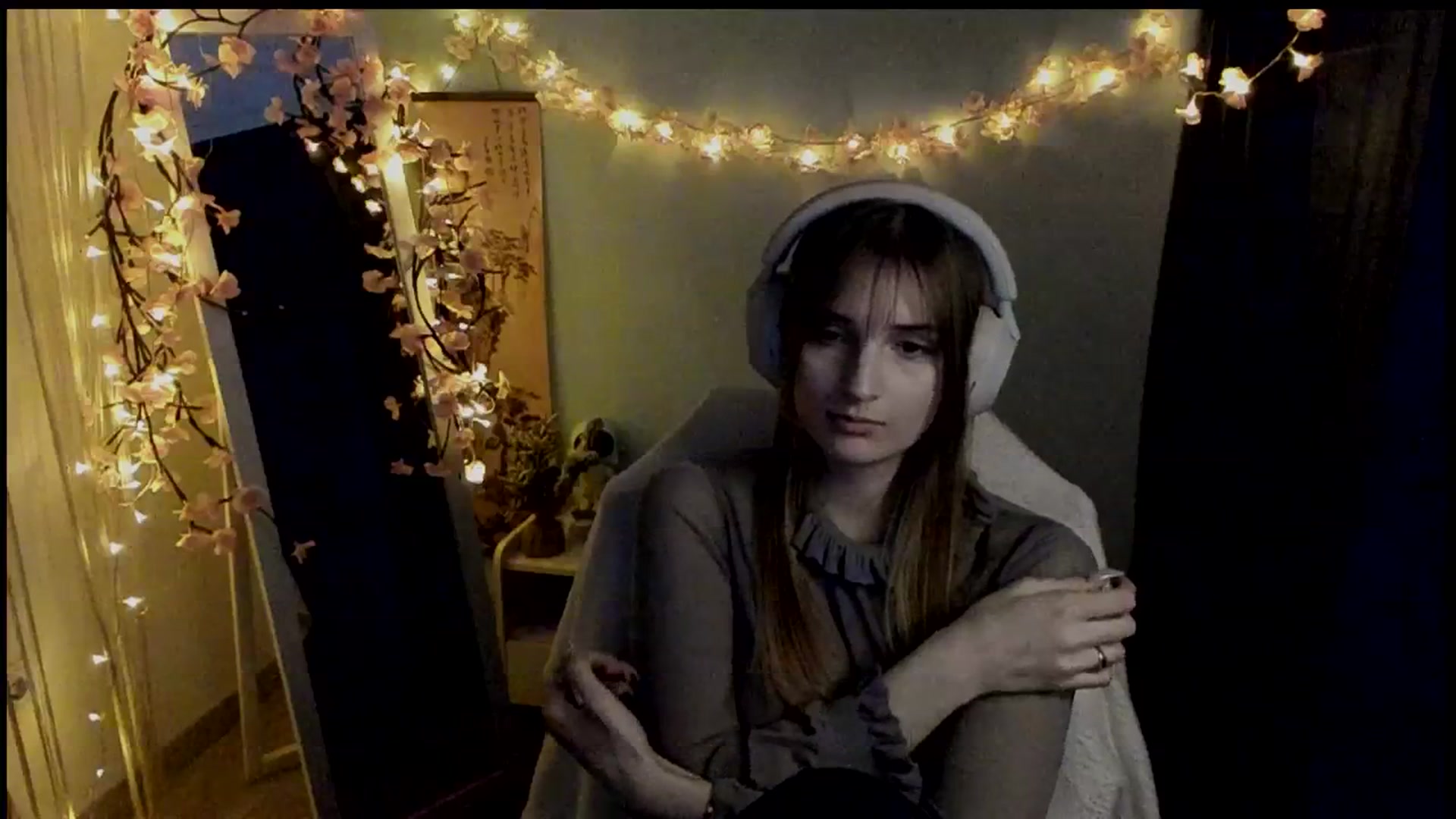 Gallery image thumbnail from Lisa_Star_'s myfreecams stream on, 03/06/2026, 17:05 image 20 of 20