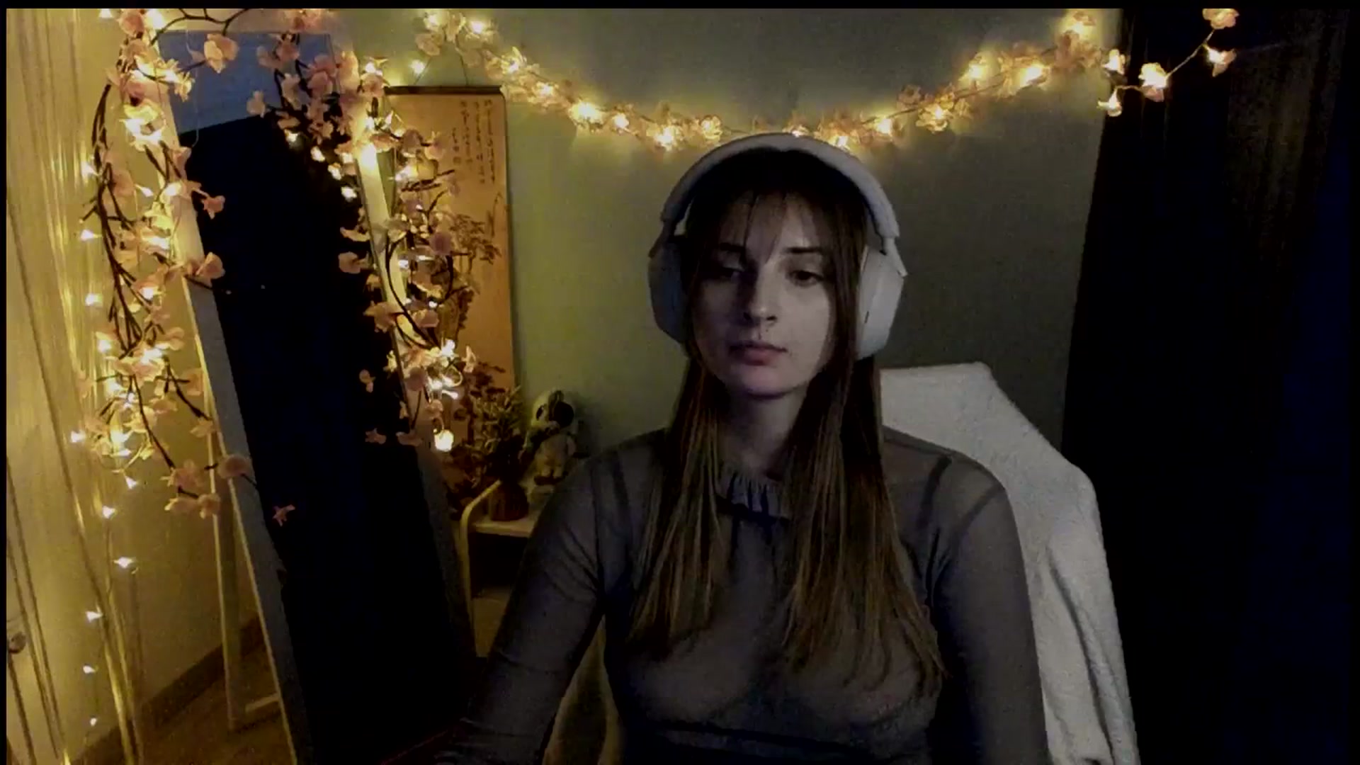 Gallery image thumbnail from Lisa_Star_'s myfreecams stream on, 03/06/2026, 17:05 image 5 of 20