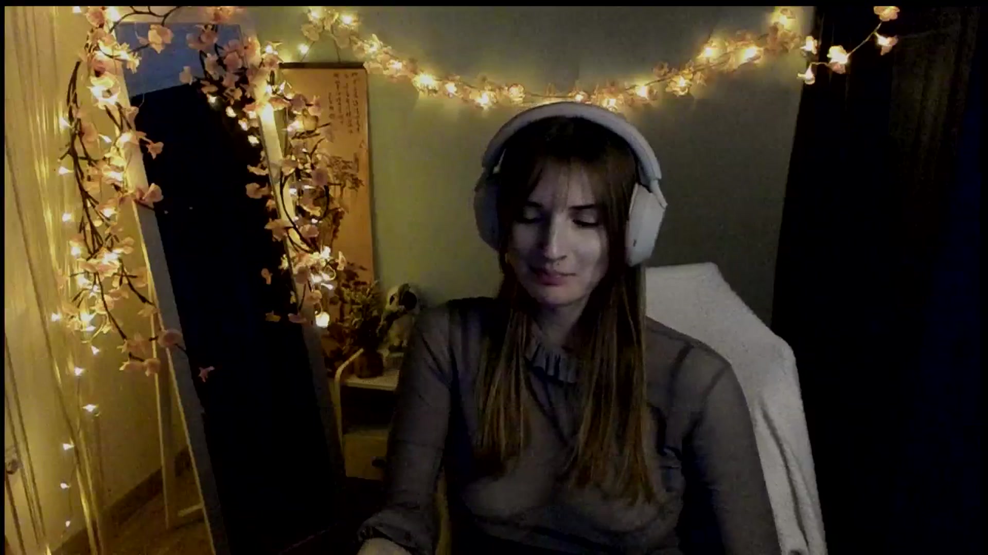 Gallery image thumbnail from Lisa_Star_'s myfreecams stream on, 03/06/2026, 17:05 image 7 of 20