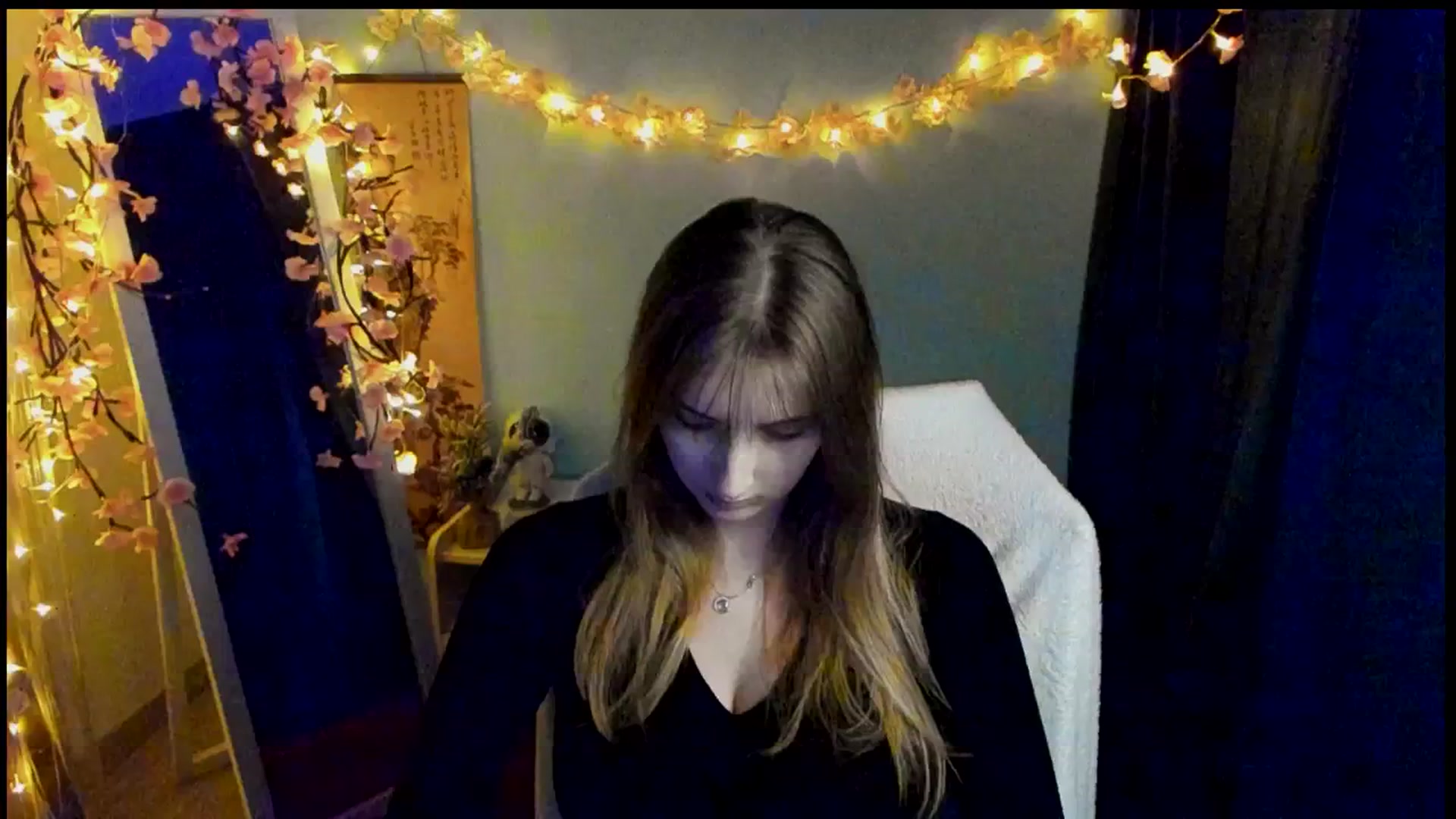 Gallery image thumbnail from Lisa_Star_'s myfreecams stream on, 03/07/2026, 13:57 image 7 of 20