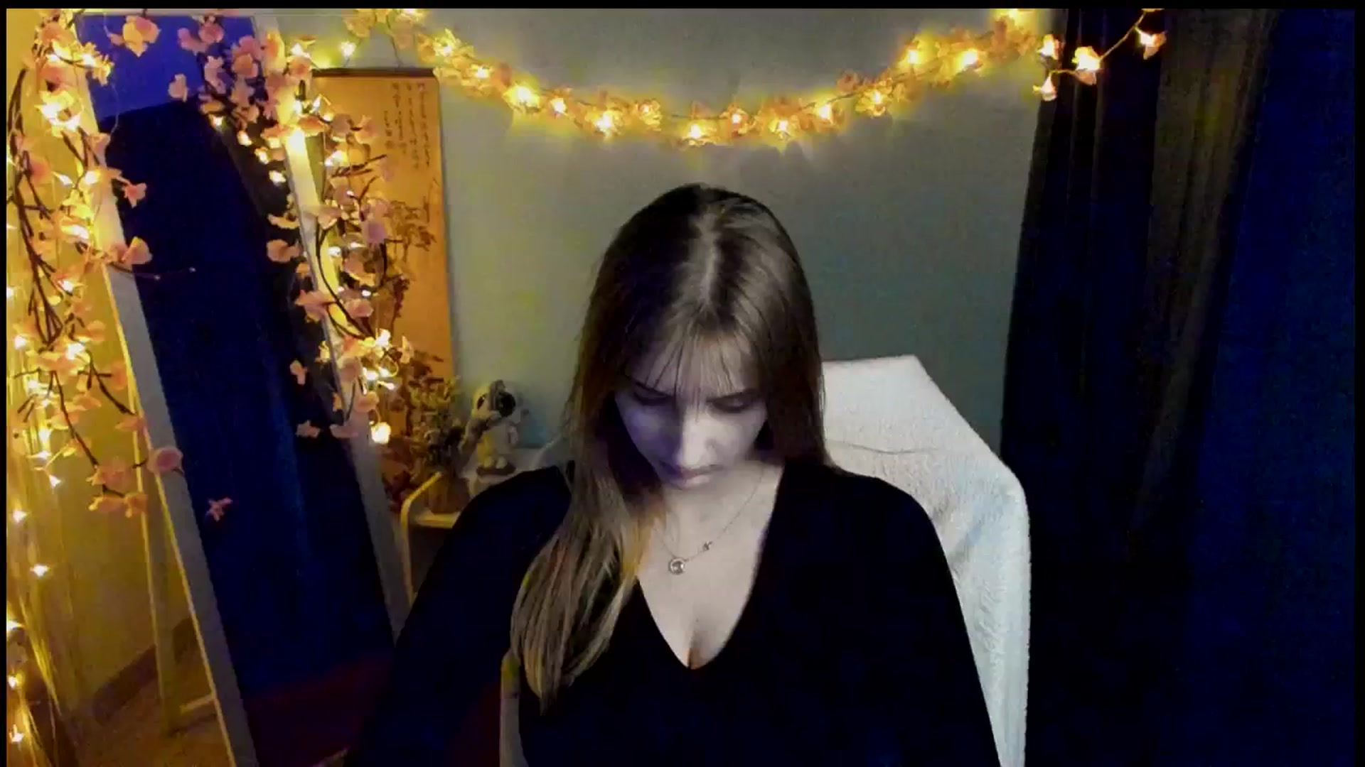 Gallery image thumbnail from Lisa_Star_'s myfreecams stream on, 03/07/2026, 13:57 image 1 of 20