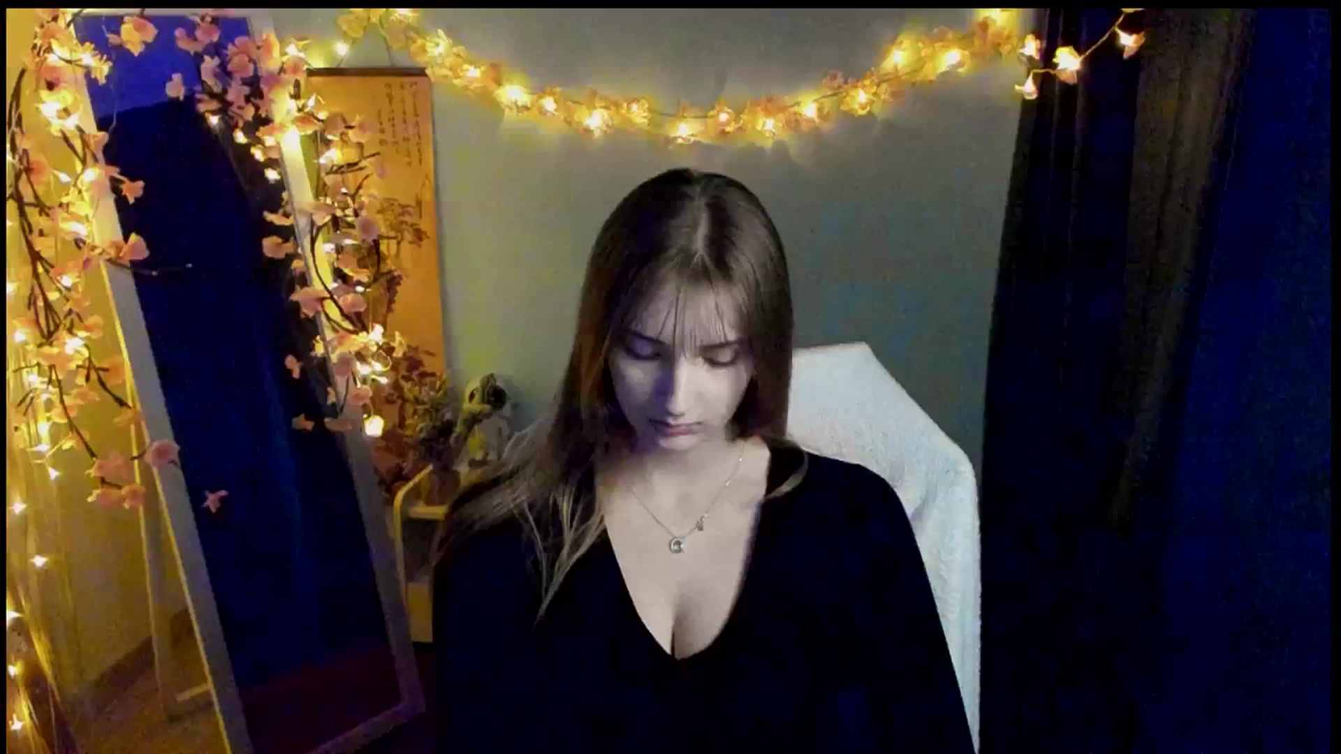 Gallery image thumbnail from Lisa_Star_'s myfreecams stream on, 03/07/2026, 13:57 image 13 of 20