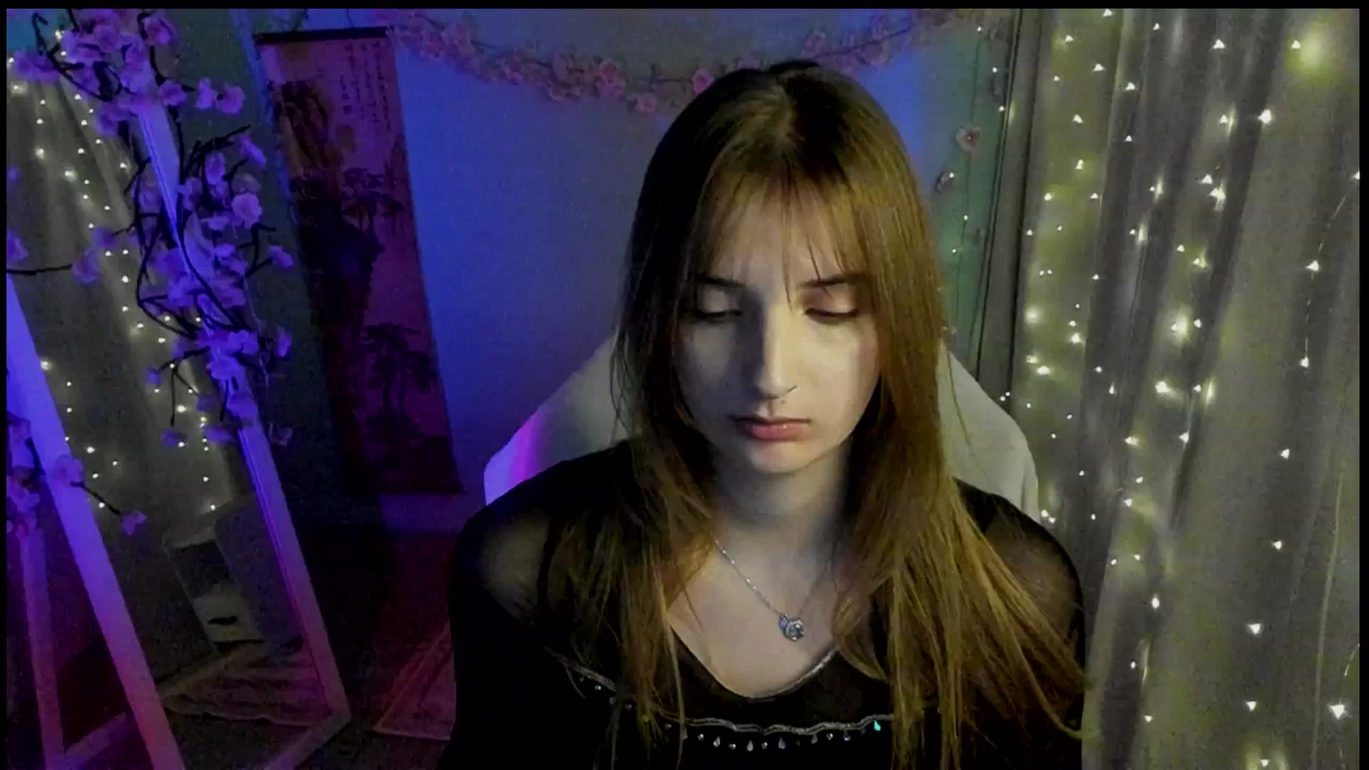 Gallery image thumbnail from Lisa_Star_'s myfreecams stream on, 03/09/2026, 17:10 image 18 of 20