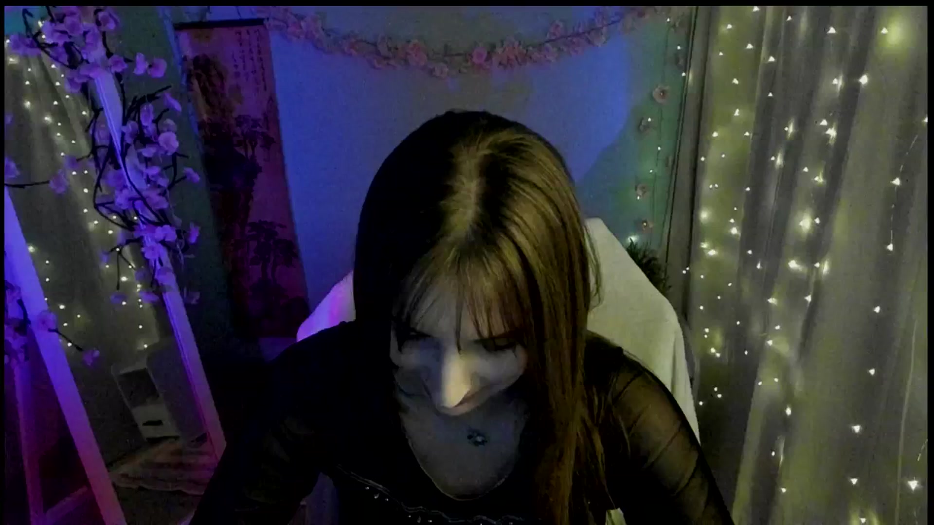 Gallery image thumbnail from Lisa_Star_'s myfreecams stream on, 03/09/2026, 17:10 image 6 of 20