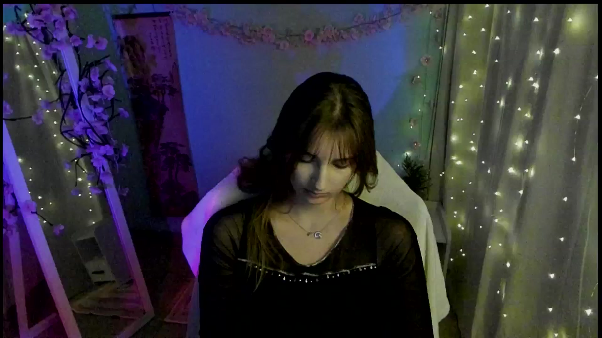 Gallery image thumbnail from Lisa_Star_'s myfreecams stream on, 03/09/2026, 17:10 image 2 of 20
