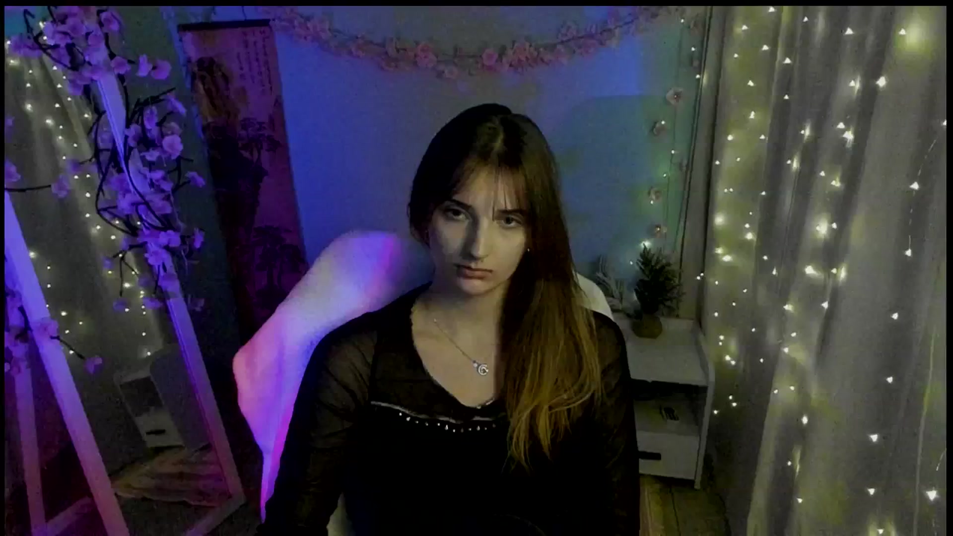 Gallery image thumbnail from Lisa_Star_'s myfreecams stream on, 03/09/2026, 17:10 image 12 of 20