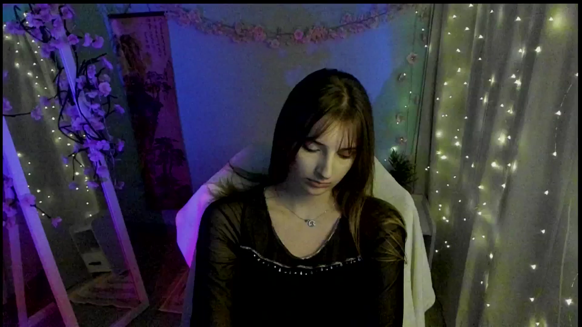 Gallery image thumbnail from Lisa_Star_'s myfreecams stream on, 03/09/2026, 17:10 image 4 of 20