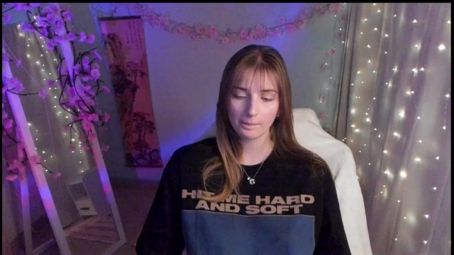 Gallery image thumbnail from Lisa_Star_'s myfreecams stream on, 03/10/2026, 14:30 image 15 of 20