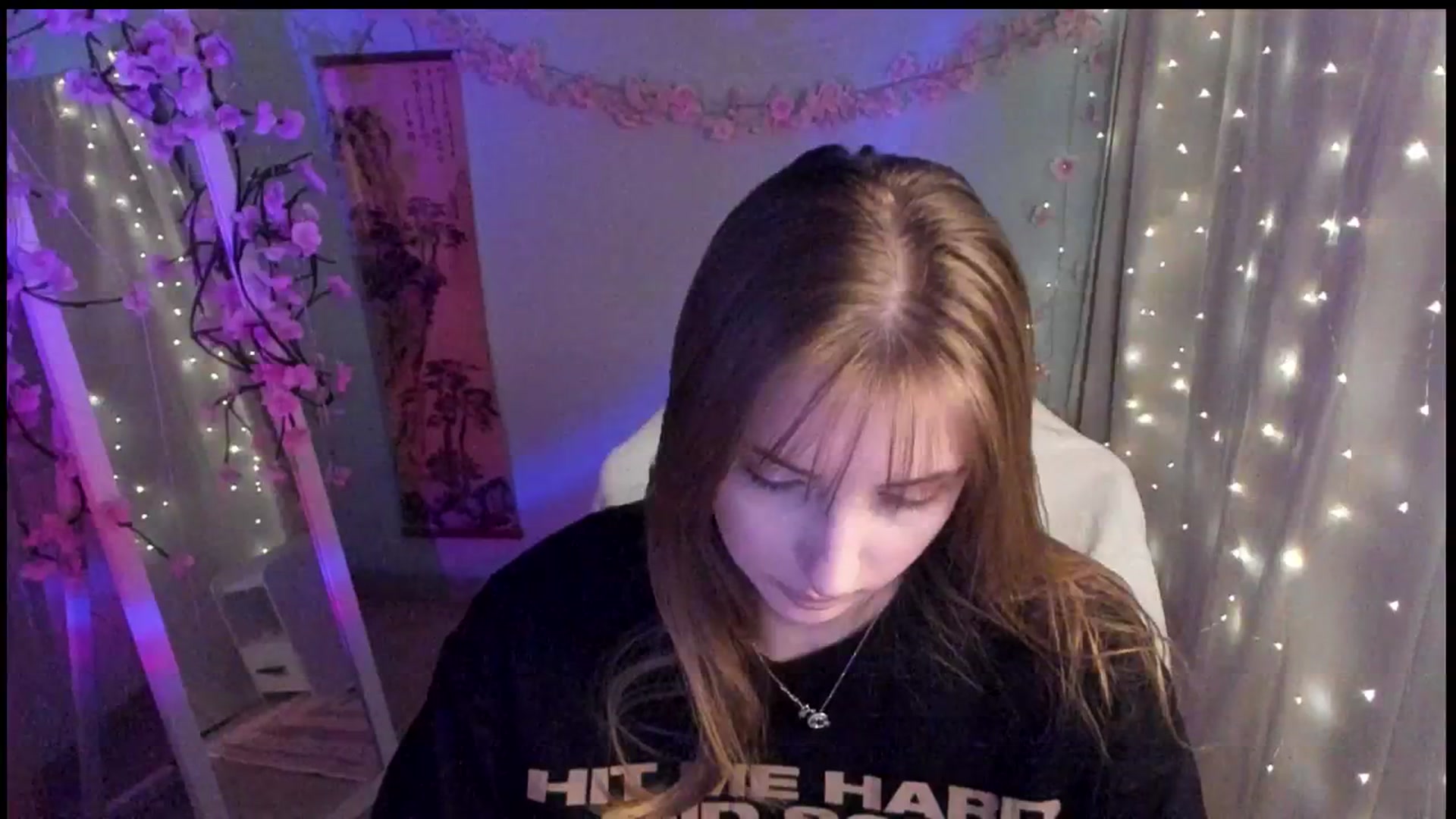 Gallery image thumbnail from Lisa_Star_'s myfreecams stream on, 03/10/2026, 14:30 image 17 of 20