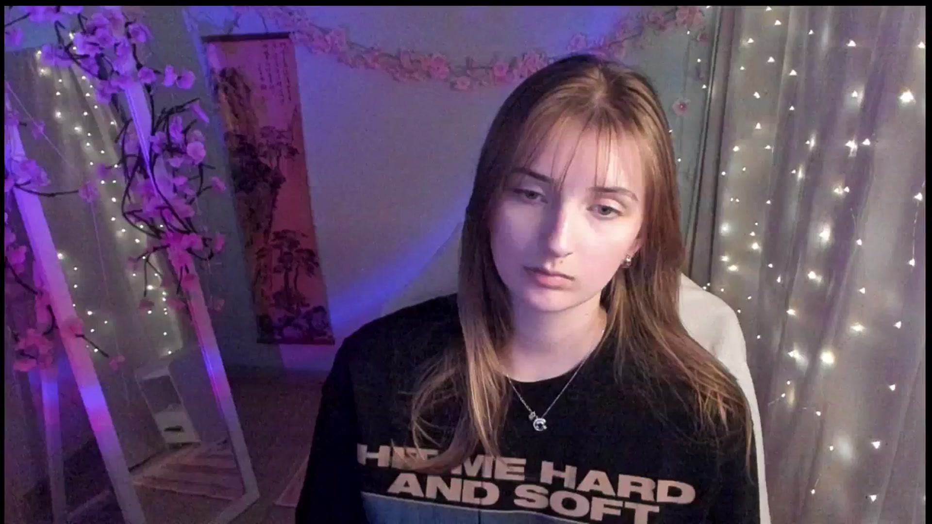Gallery image thumbnail from Lisa_Star_'s myfreecams stream on, 03/10/2026, 14:30 image 14 of 20
