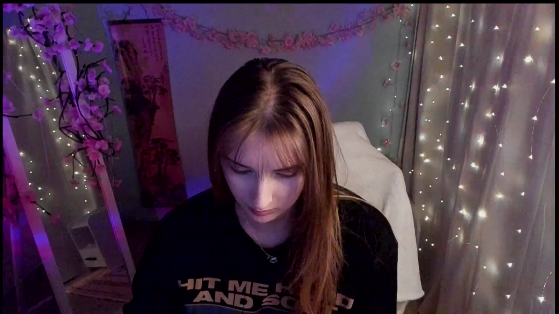 Gallery image thumbnail from Lisa_Star_'s myfreecams stream on, 03/10/2026, 17:00 image 19 of 20