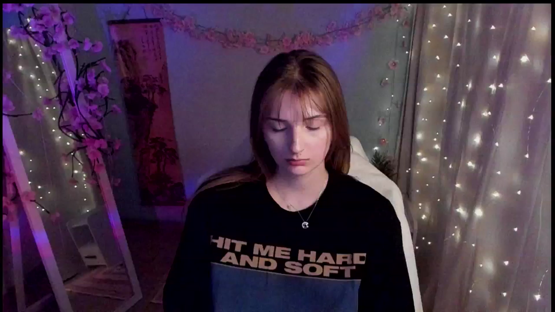 Gallery image thumbnail from Lisa_Star_'s myfreecams stream on, 03/10/2026, 17:00 image 1 of 20