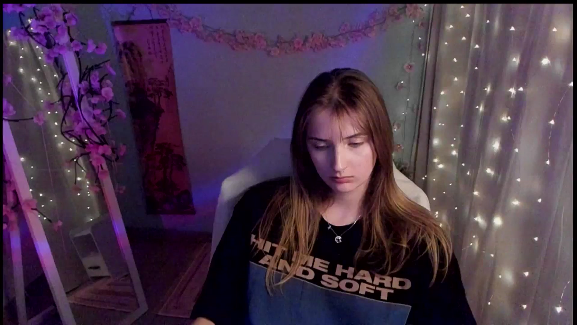 Gallery image thumbnail from Lisa_Star_'s myfreecams stream on, 03/10/2026, 17:00 image 6 of 20