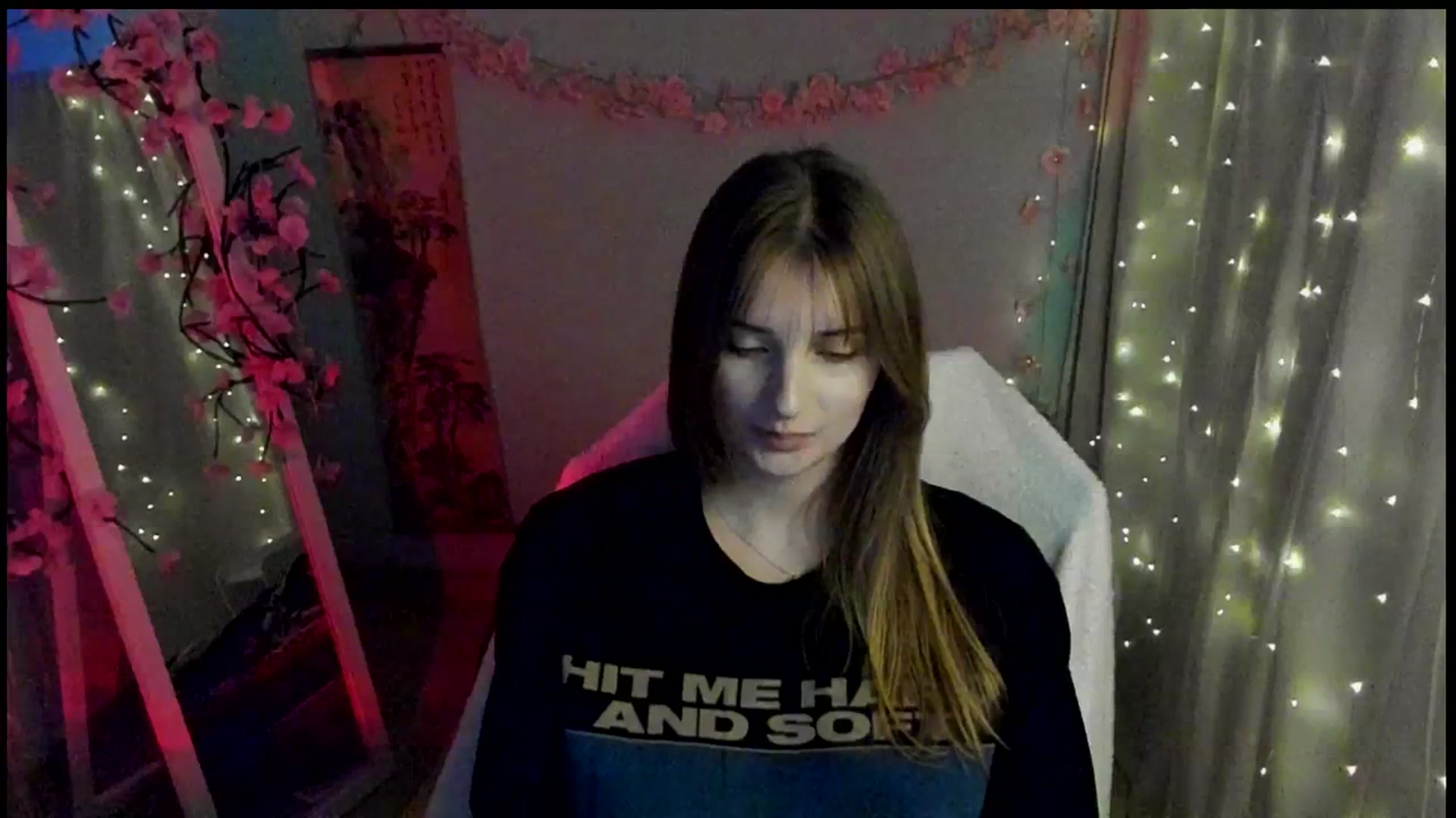 Gallery image thumbnail from Lisa_Star_'s myfreecams stream on, 03/11/2026, 16:00 image 13 of 20