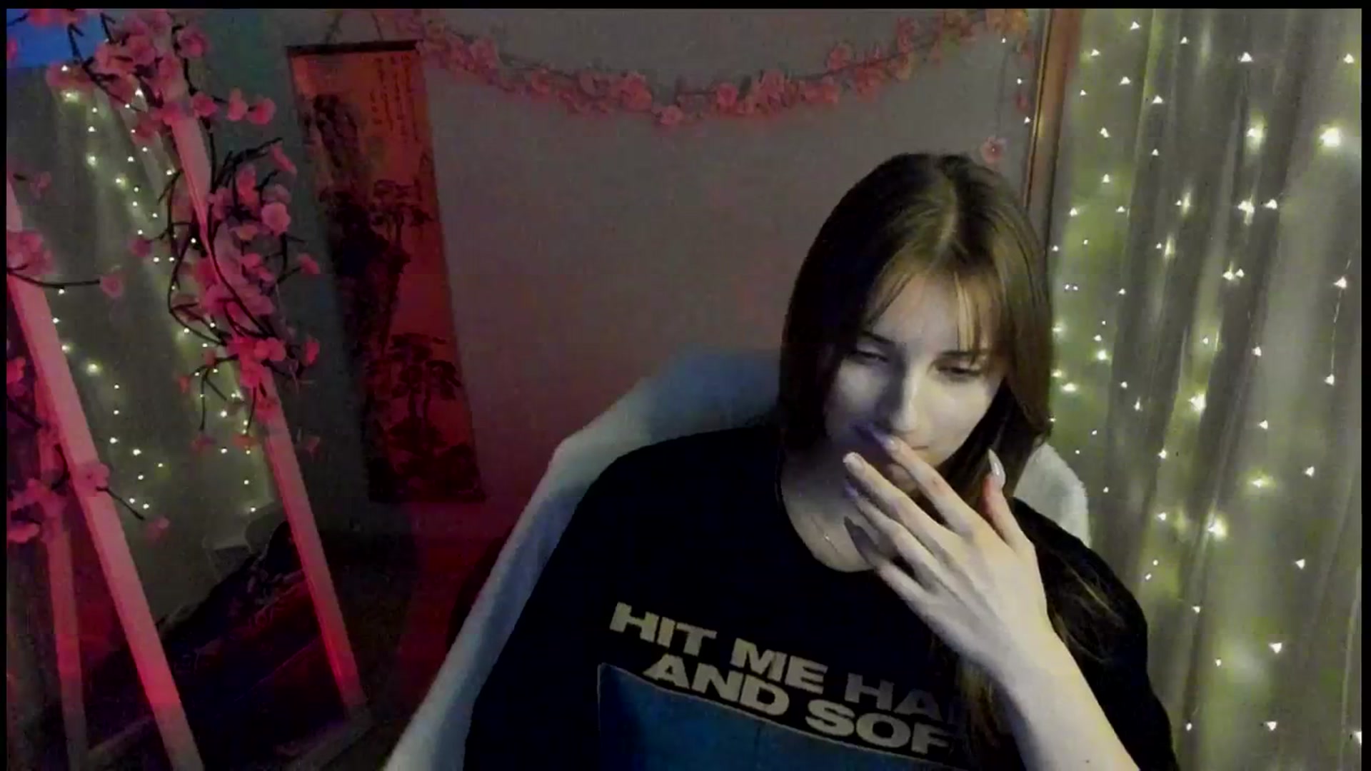 Gallery image thumbnail from Lisa_Star_'s myfreecams stream on, 03/11/2026, 16:00 image 17 of 20