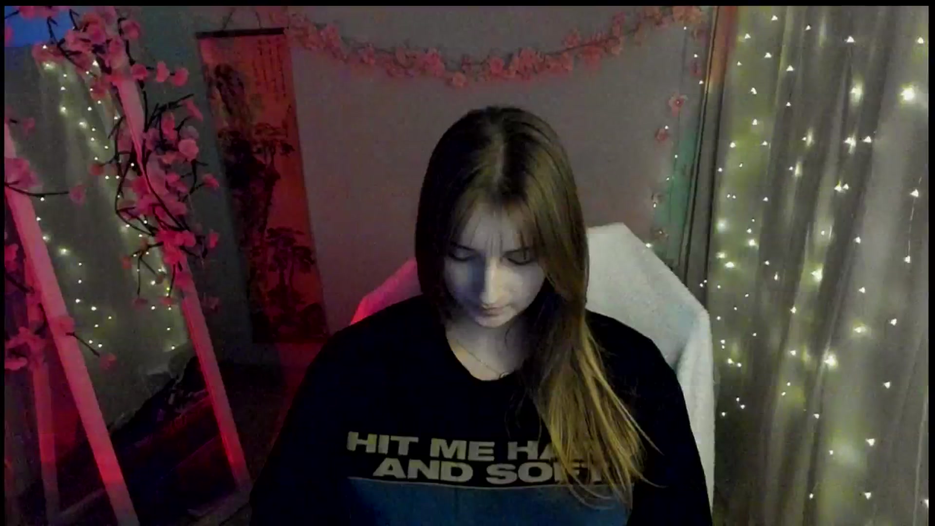 Gallery image thumbnail from Lisa_Star_'s myfreecams stream on, 03/11/2026, 16:00 image 12 of 20