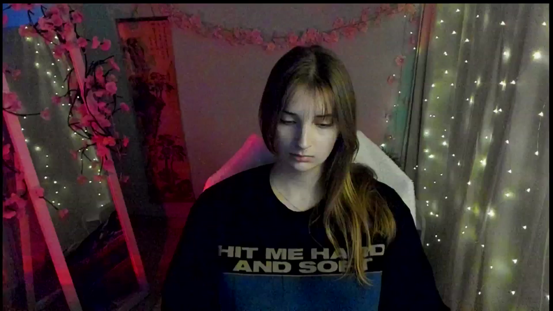 Gallery image thumbnail from Lisa_Star_'s myfreecams stream on, 03/11/2026, 16:00 image 3 of 20