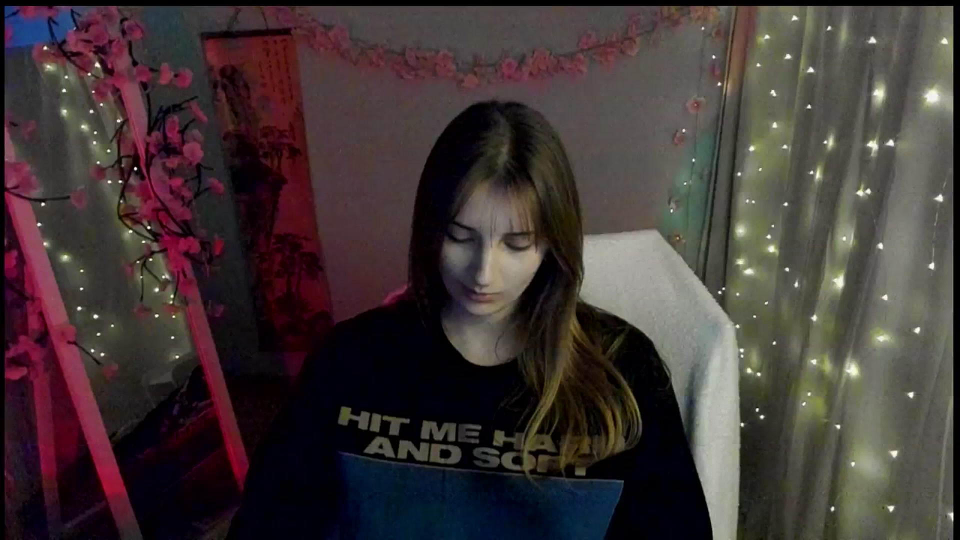 Gallery image thumbnail from Lisa_Star_'s myfreecams stream on, 03/11/2026, 16:00 image 20 of 20