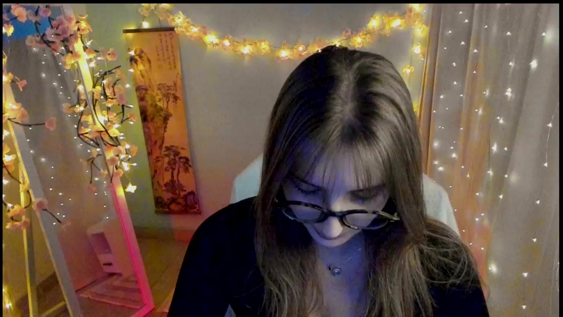 Gallery image thumbnail from Lisa_Star_'s myfreecams stream on, 03/12/2026, 13:51 image 13 of 20