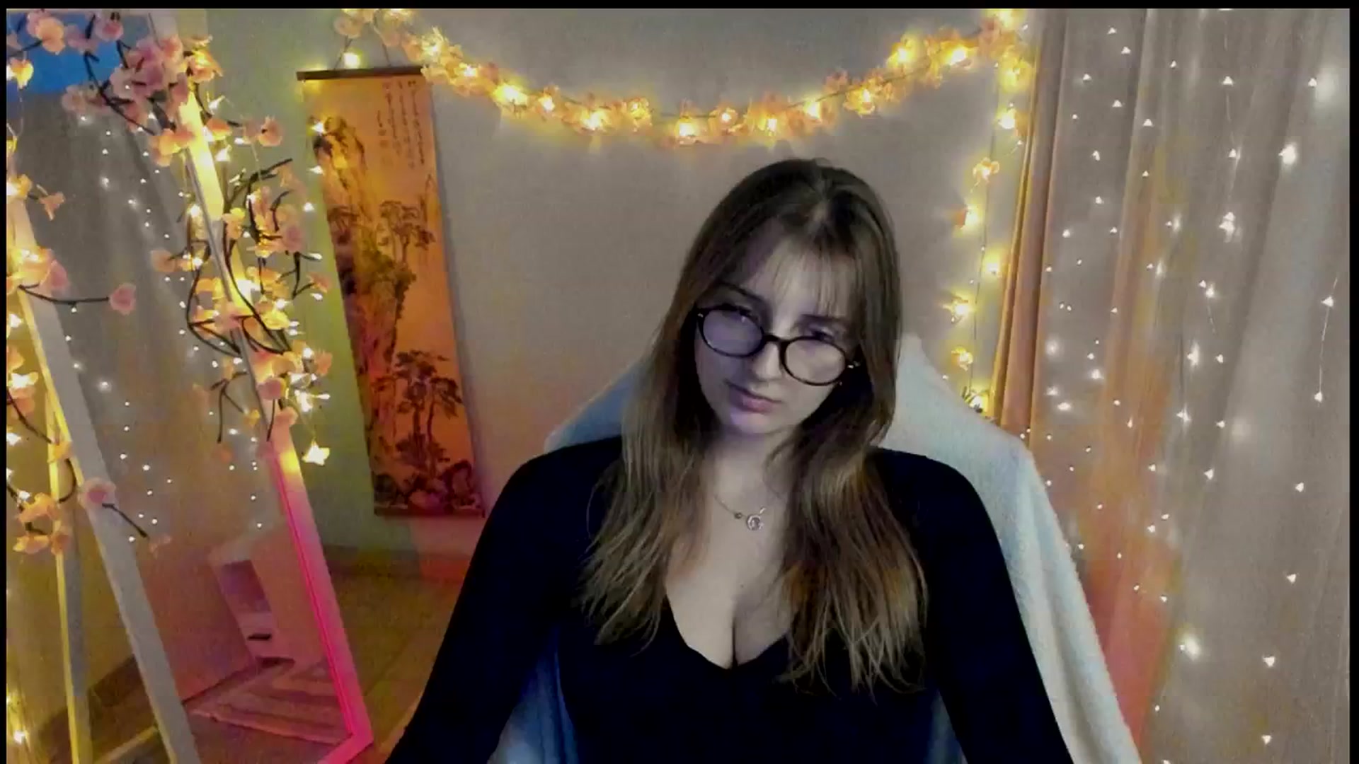 Gallery image thumbnail from Lisa_Star_'s myfreecams stream on, 03/12/2026, 13:51 image 9 of 20