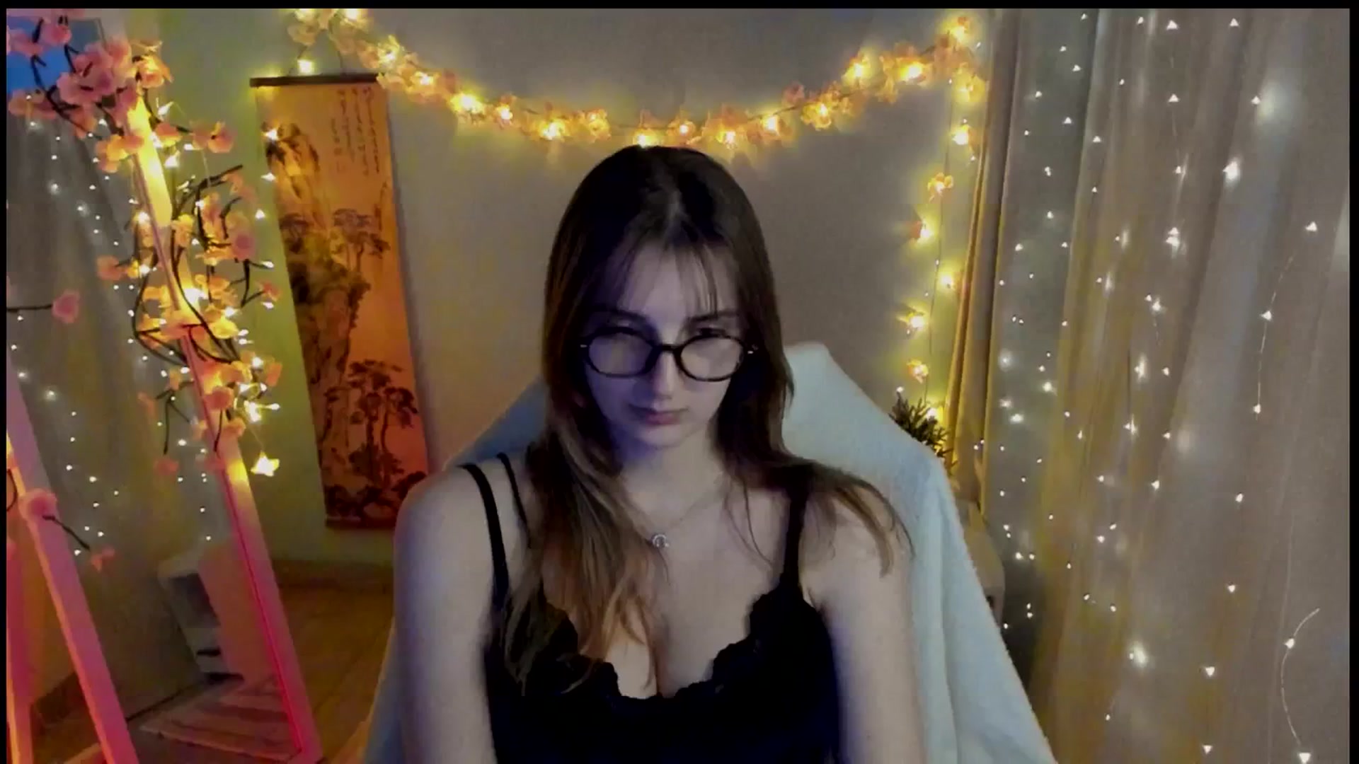 Gallery image thumbnail from Lisa_Star_'s myfreecams stream on, 03/12/2026, 17:39 image 12 of 20