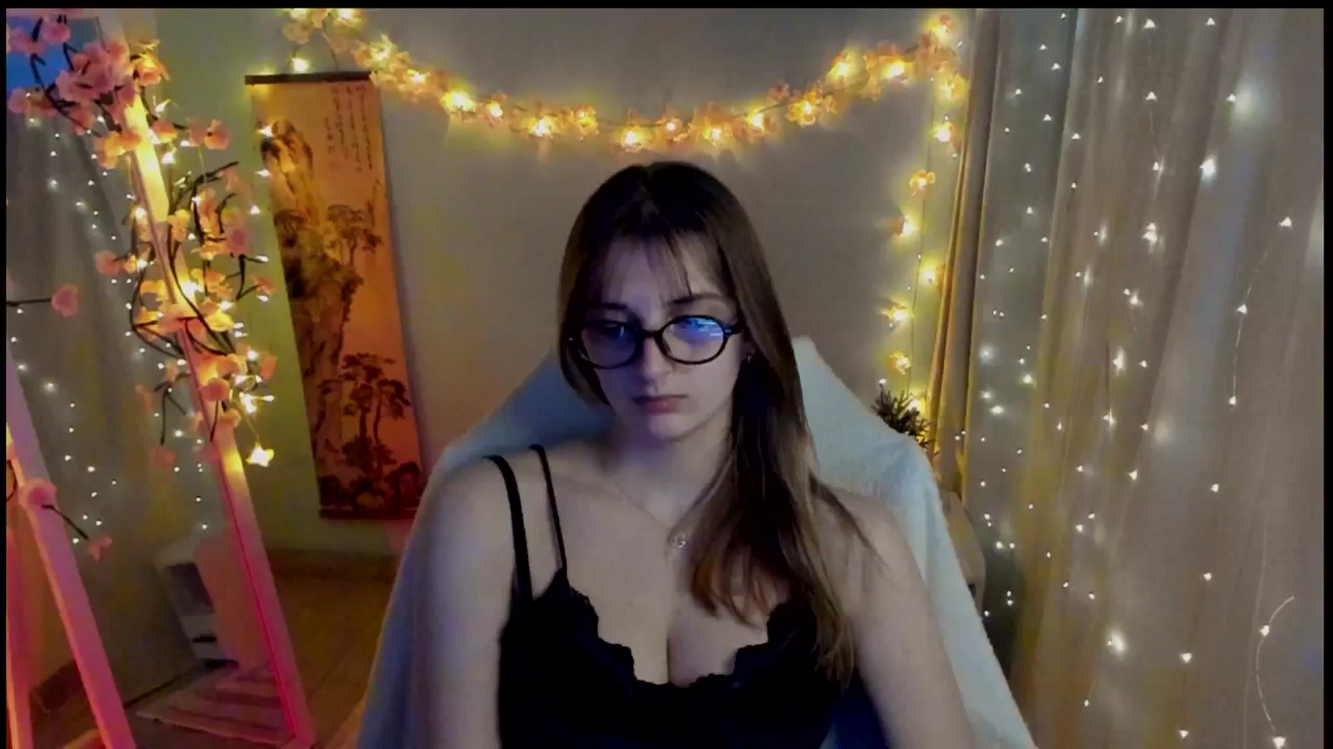 Gallery image thumbnail from Lisa_Star_'s myfreecams stream on, 03/12/2026, 17:39 image 13 of 20
