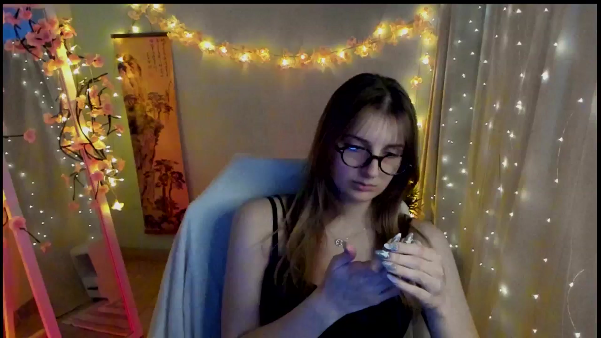 Gallery image thumbnail from Lisa_Star_'s myfreecams stream on, 03/12/2026, 17:39 image 2 of 20