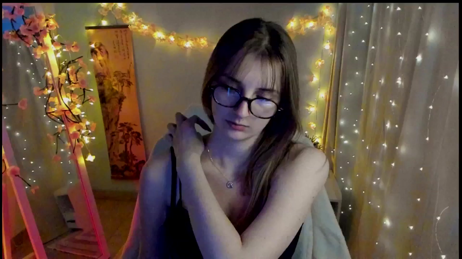 Gallery image thumbnail from Lisa_Star_'s myfreecams stream on, 03/12/2026, 17:39 image 14 of 20