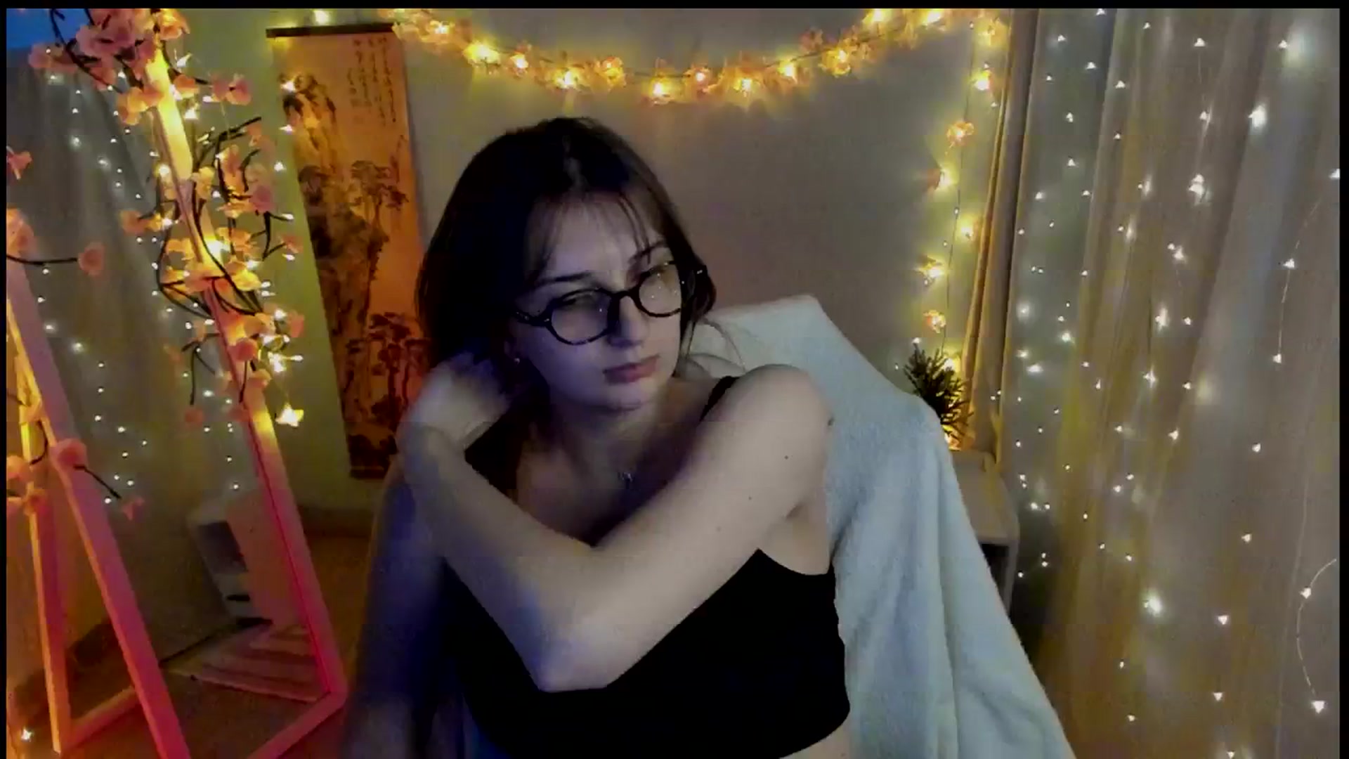 Gallery image thumbnail from Lisa_Star_'s myfreecams stream on, 03/12/2026, 18:10 image 5 of 20