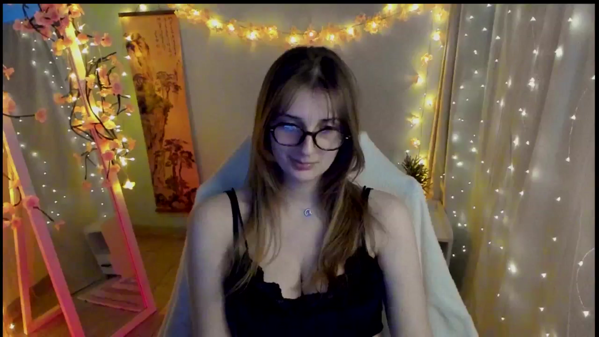Gallery image thumbnail from Lisa_Star_'s myfreecams stream on, 03/12/2026, 18:10 image 4 of 20