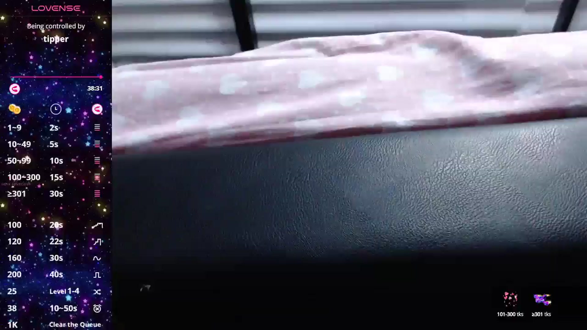 Gallery image thumbnail from Lisa_devilk's myfreecams stream on, 12/25/2024, 24:24 image 3 of 20