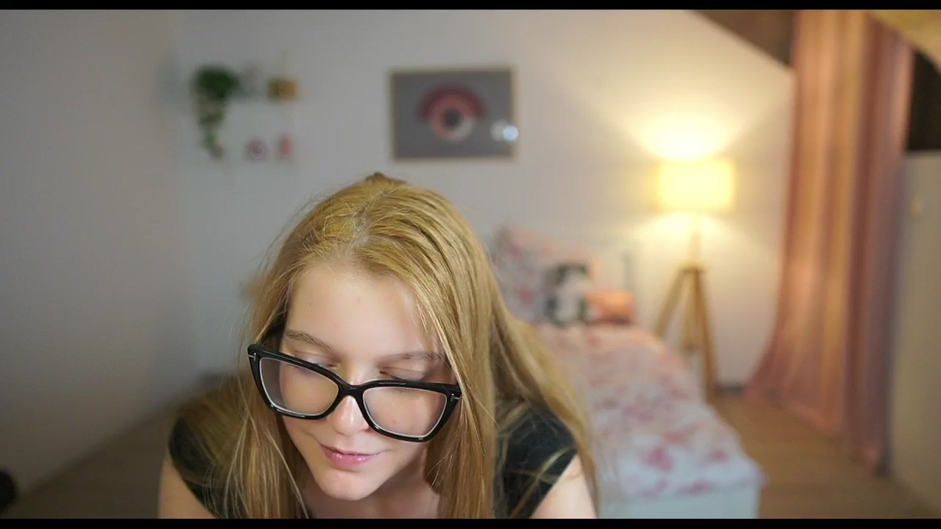 Gallery image thumbnail from Lisa_mccoy_'s myfreecams stream on, 12/20/2025, 21:19 image 14 of 20