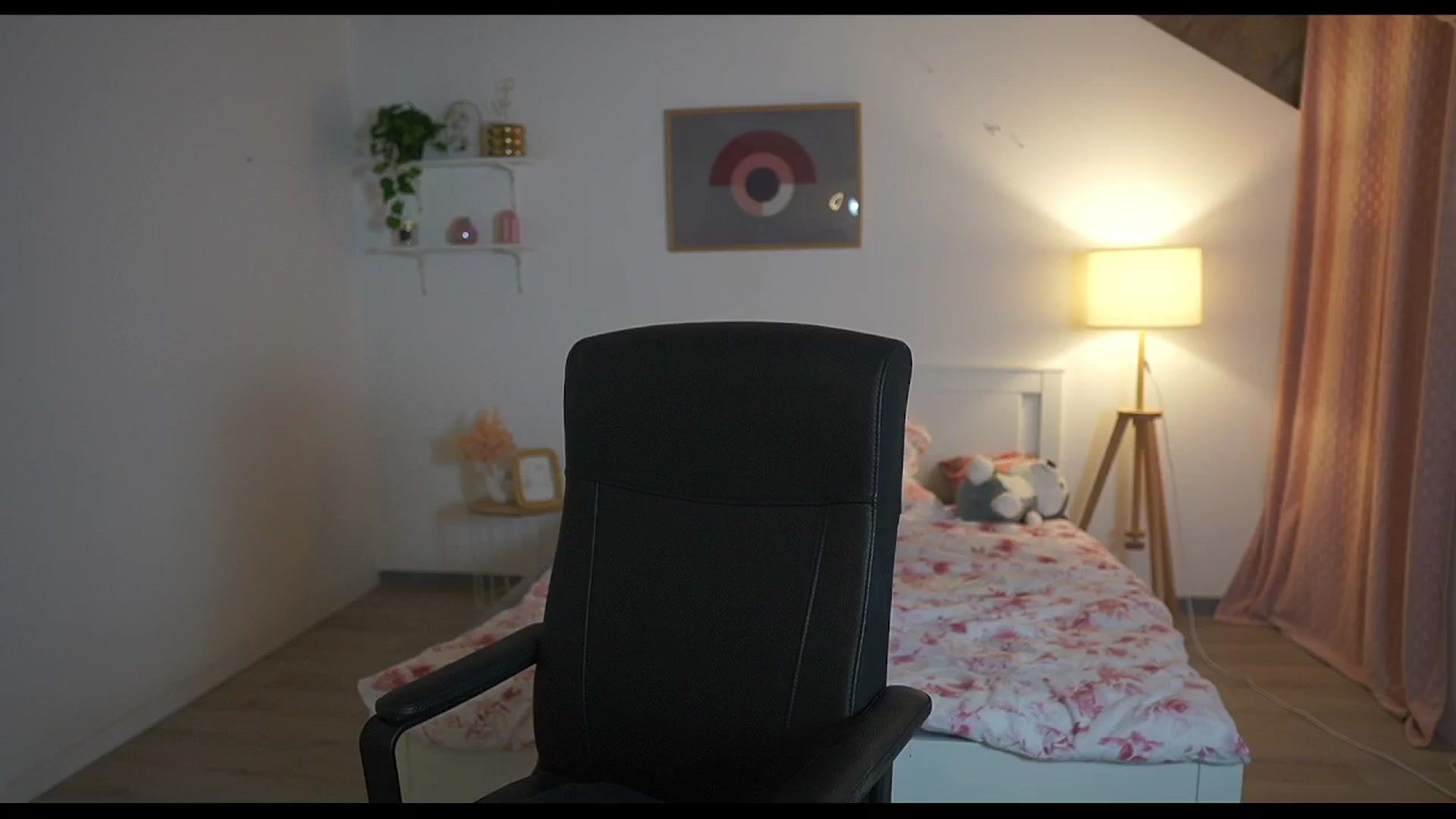 Gallery image thumbnail from Lisa_mccoy_'s myfreecams stream on, 12/23/2025, 22:01 image 14 of 20